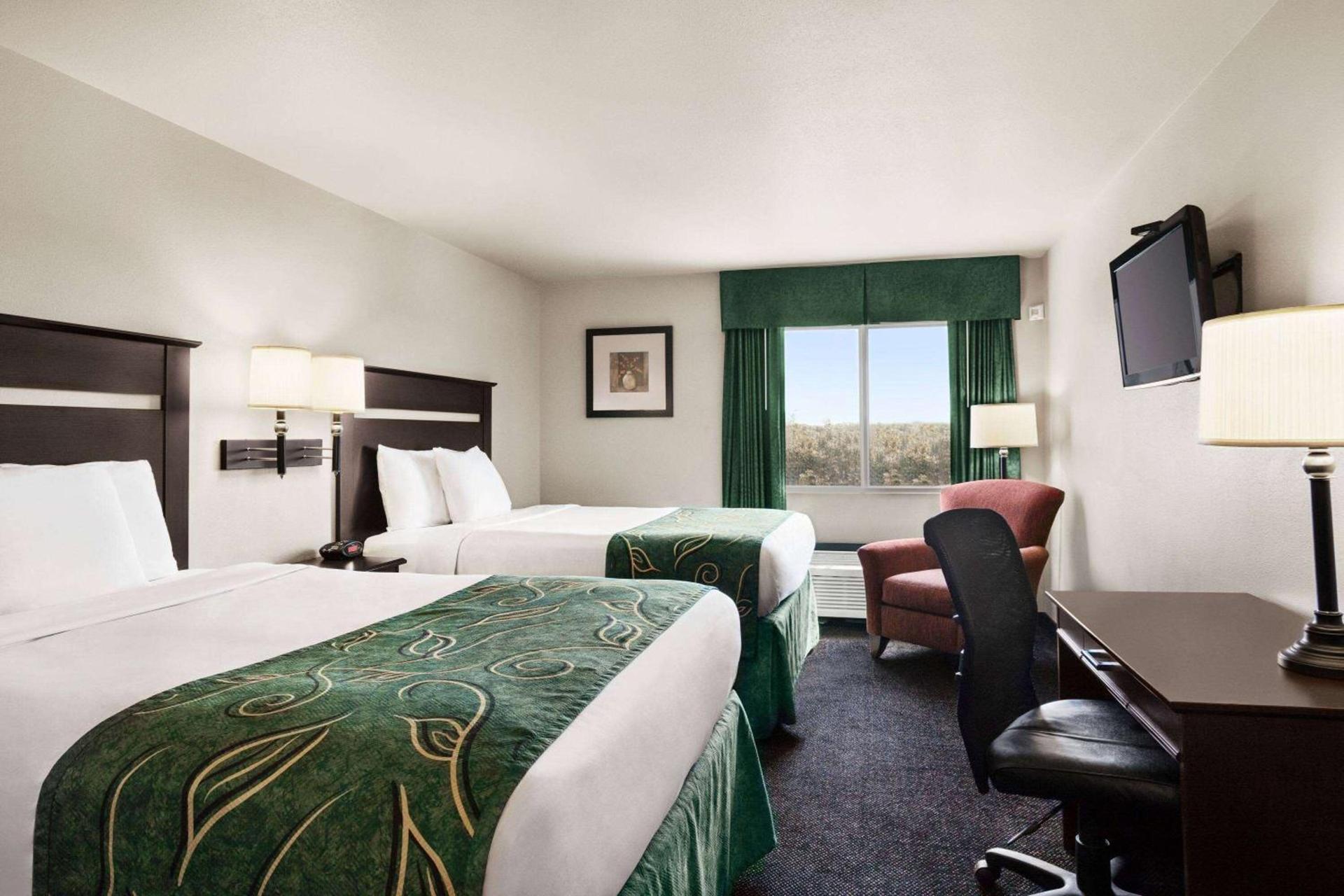Travelodge by Wyndham McAlester photo 12