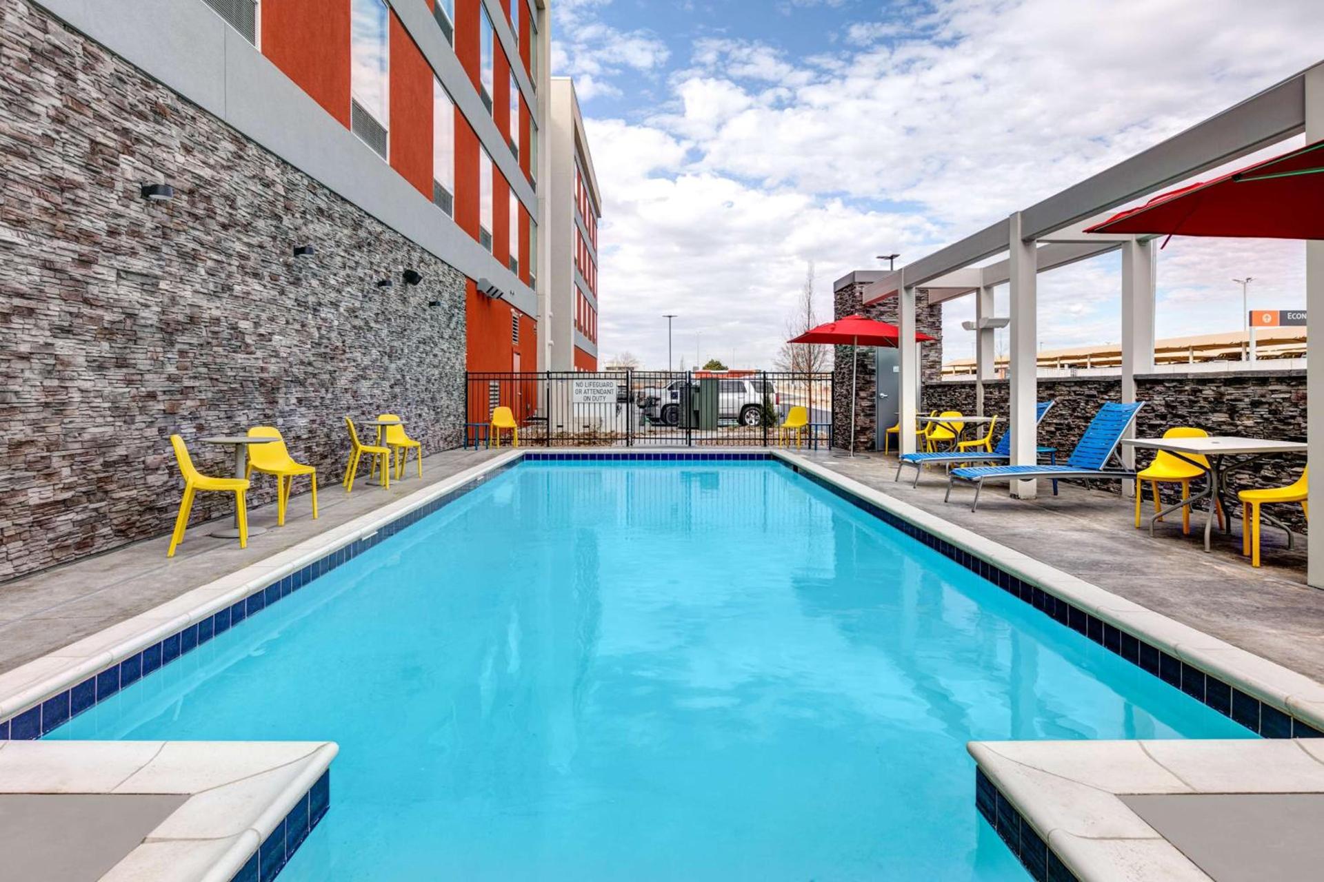 Home2 Suites By Hilton Tulsa Airport photo 9