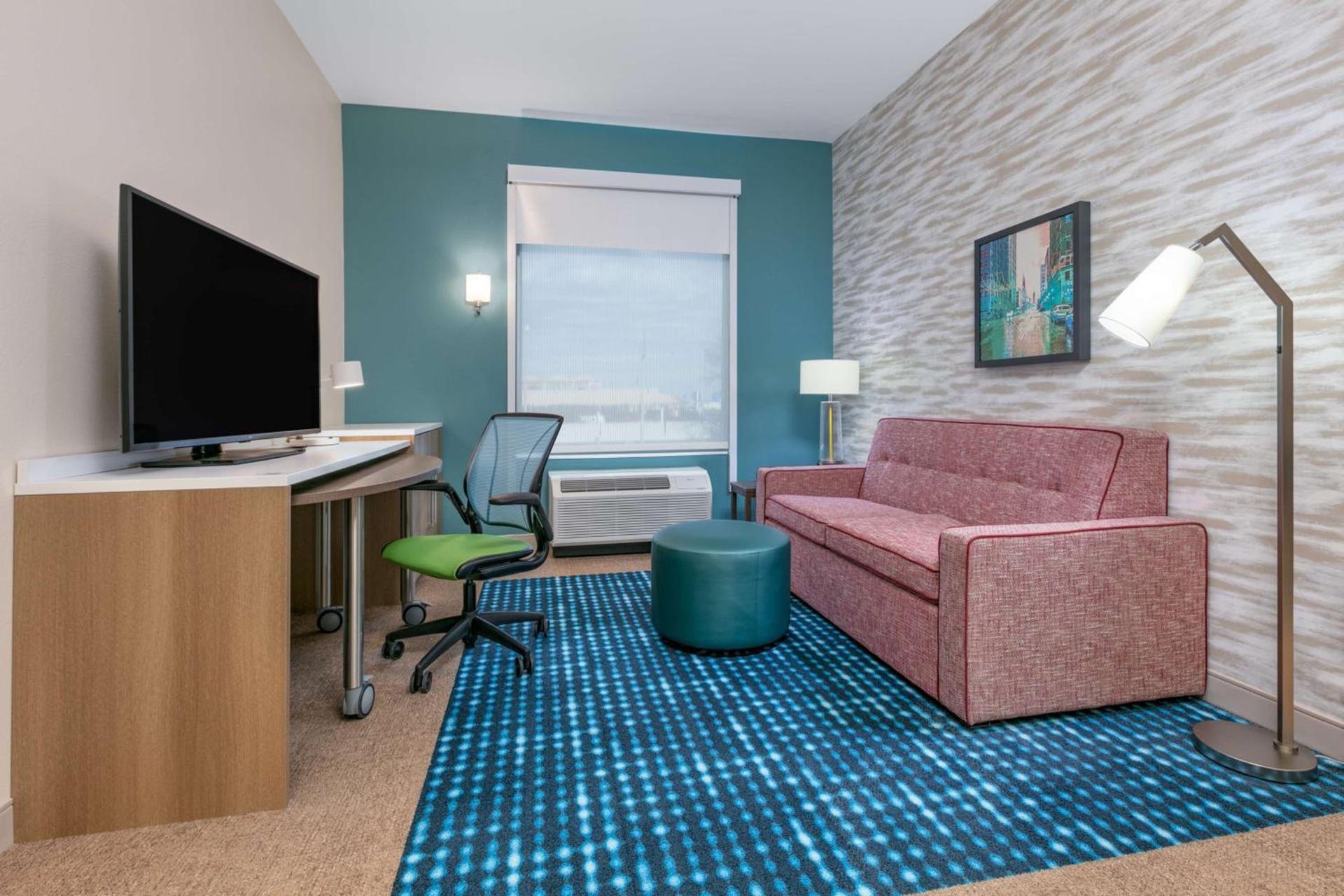Home2 Suites By Hilton Tulsa Airport photo 17