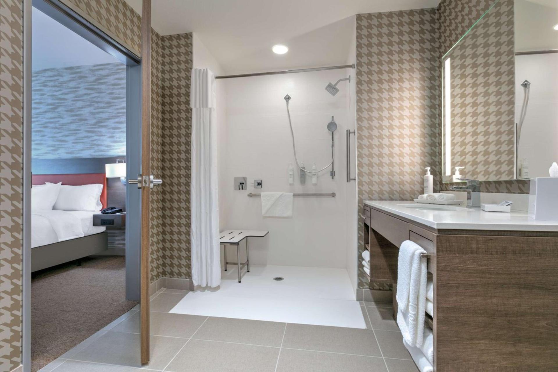Home2 Suites By Hilton Tulsa Airport photo 19