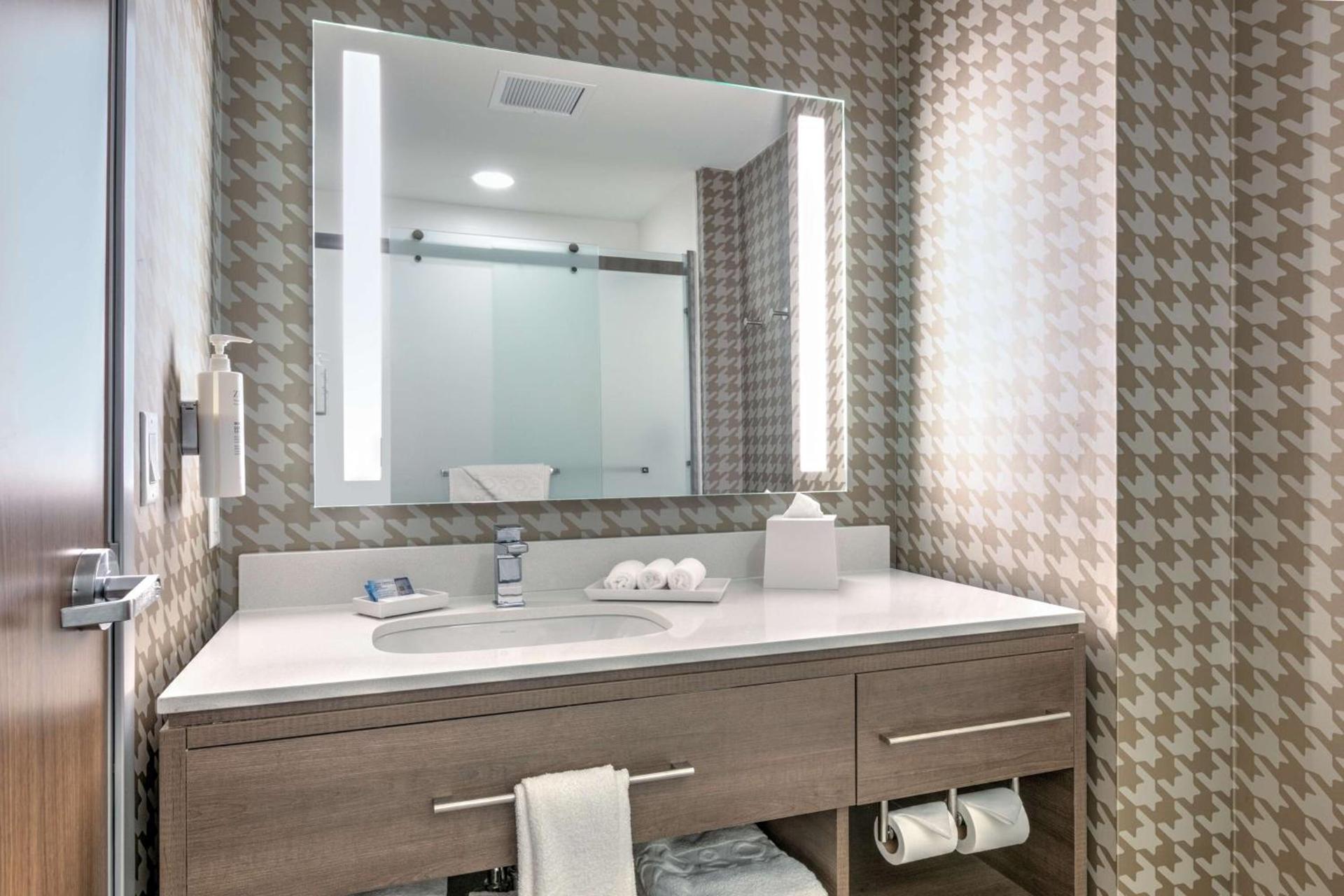 Home2 Suites By Hilton Tulsa Airport photo 28