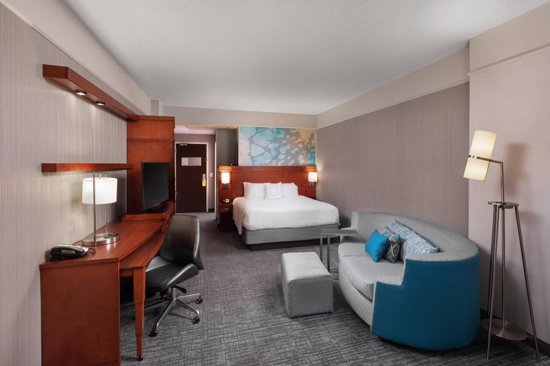 Courtyard by Marriott Greenville Downtown photo 17