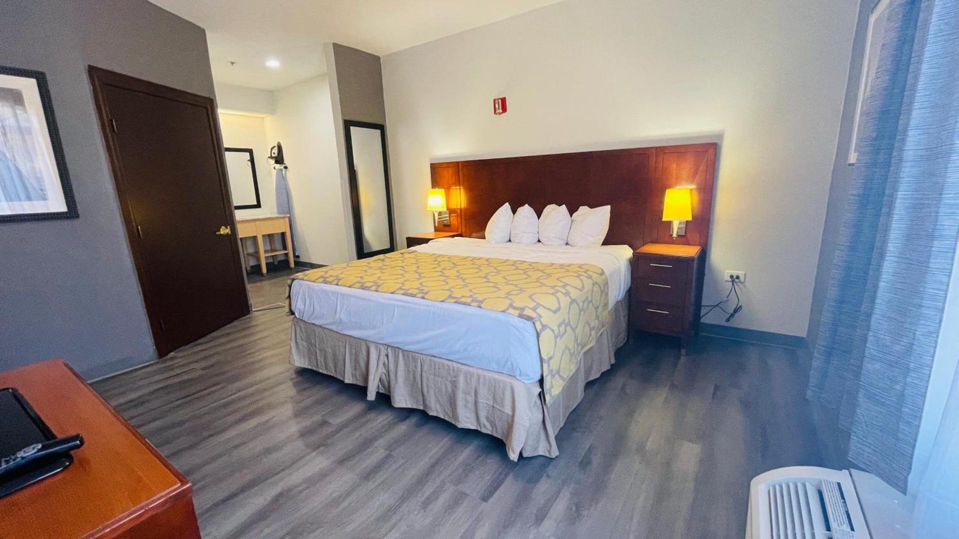 Baymont by Wyndham Chicago/Calumet City photo 39