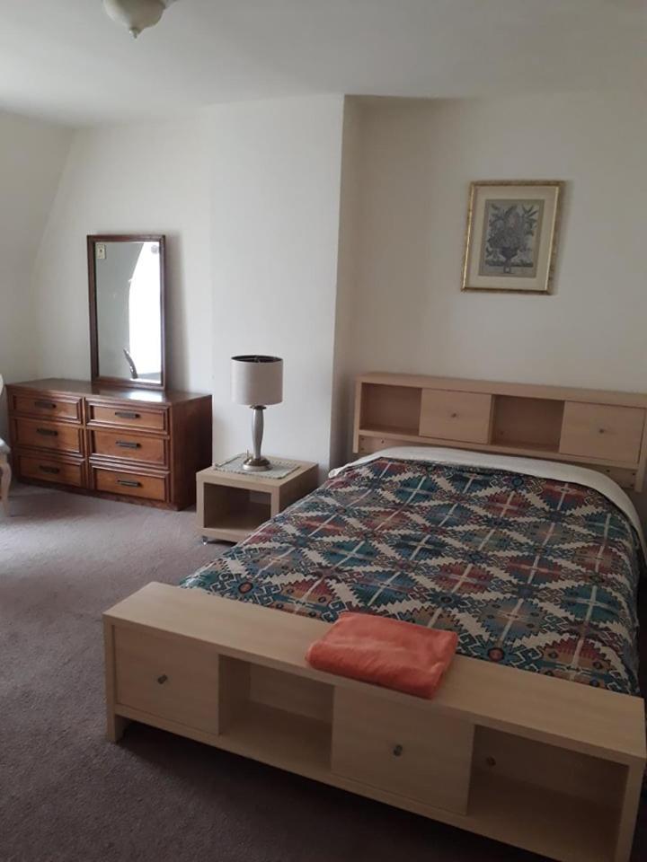 Pleasant Rooming House photo 7