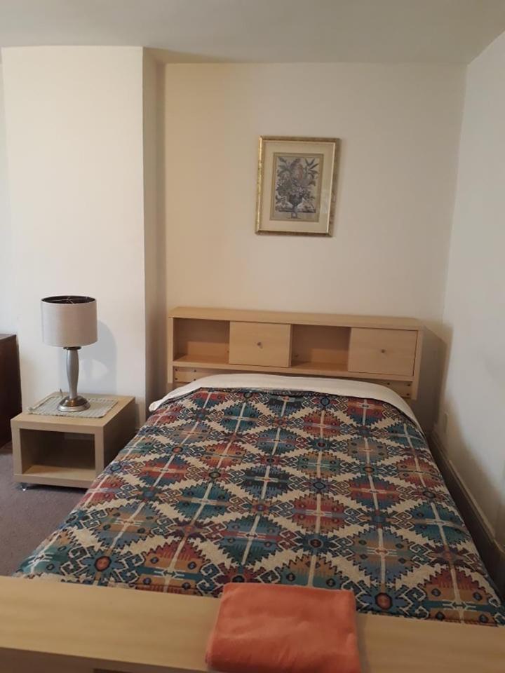 Pleasant Rooming House photo 11