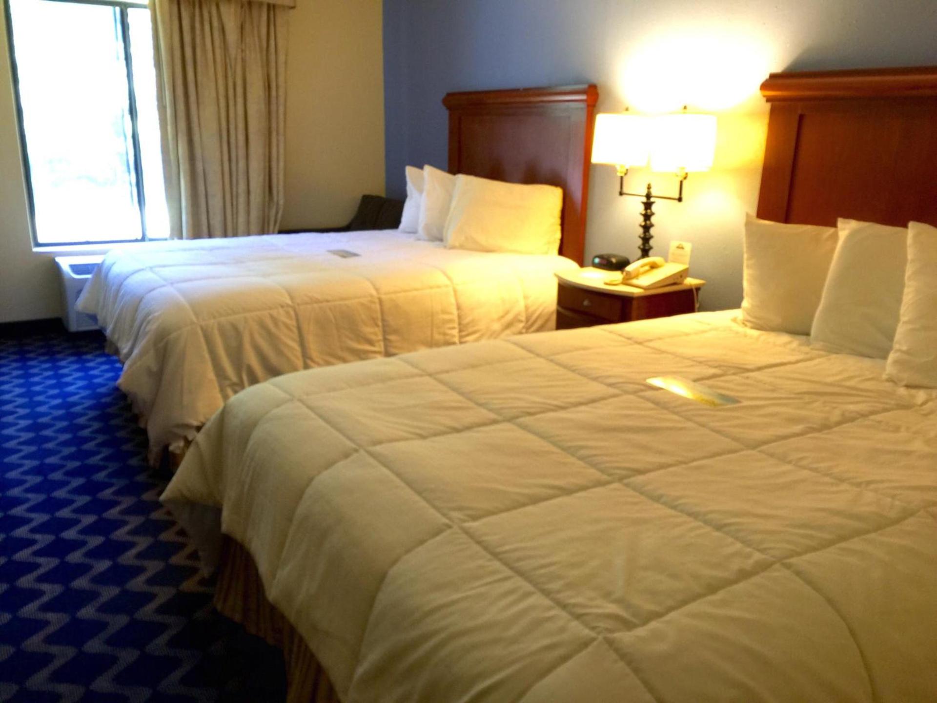 Aderi Hotel Near Casino photo 22