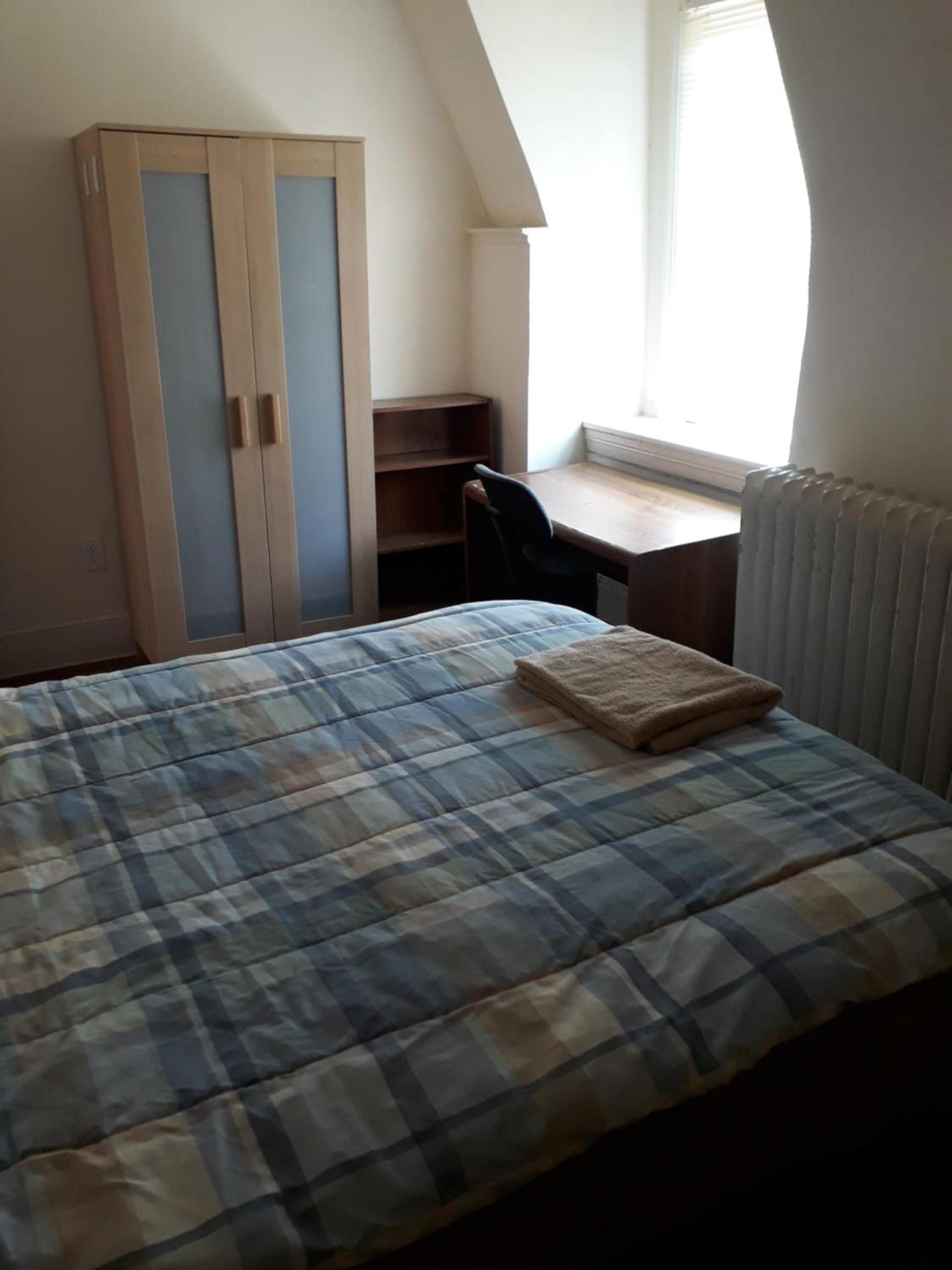 Pleasant Rooming House photo 5