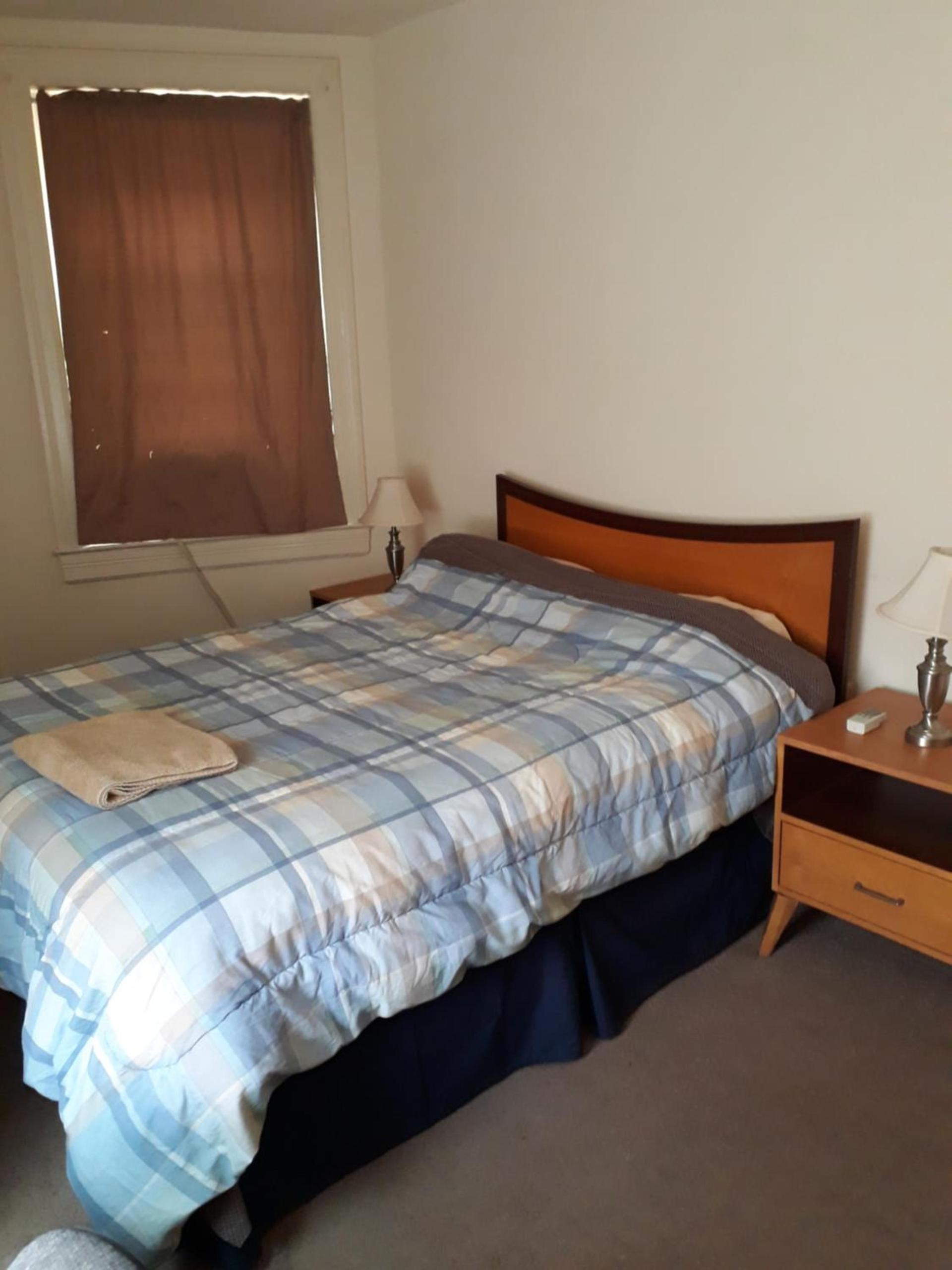 Pleasant Rooming House photo 31