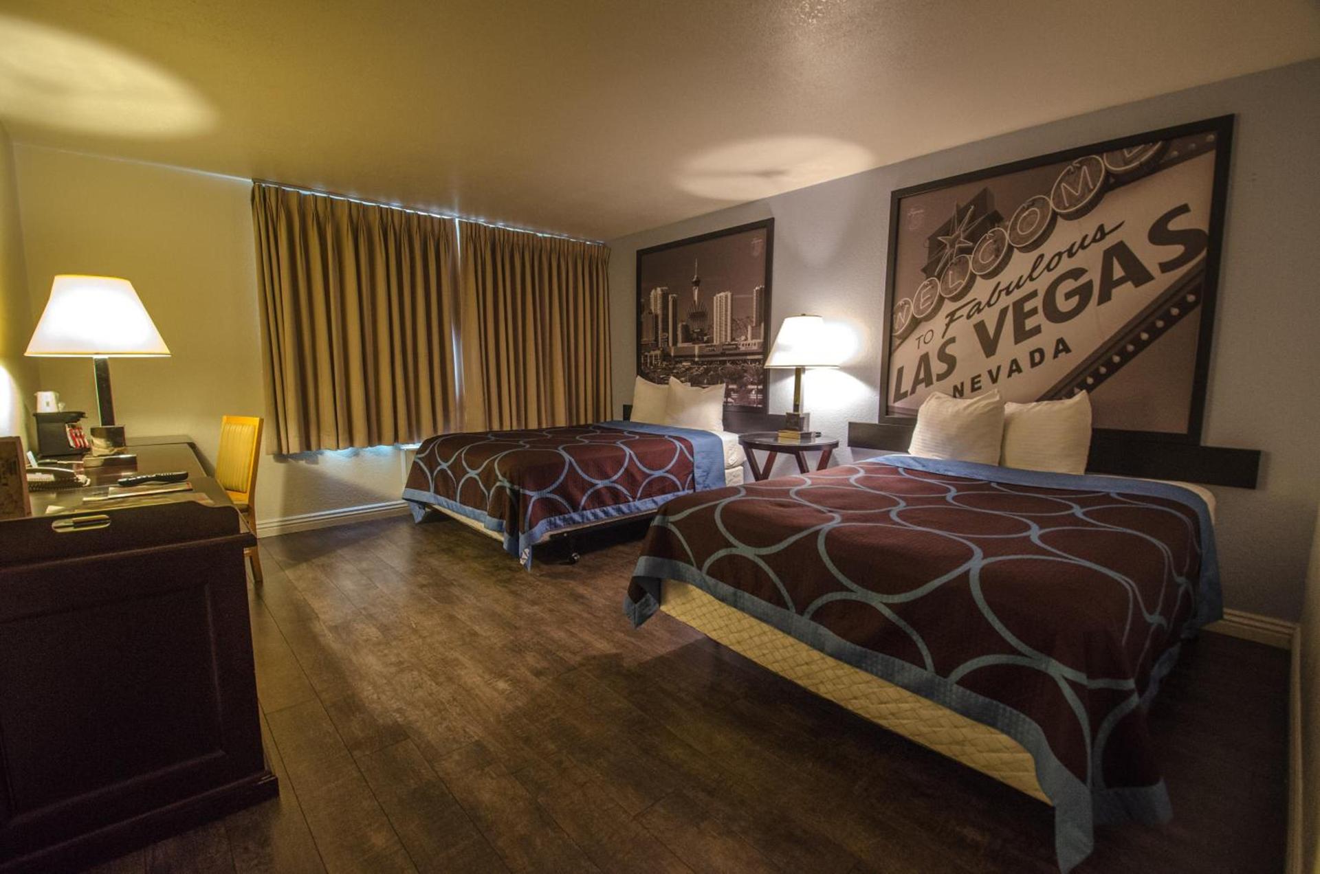 Super 8 by Wyndham Las Vegas North Strip/Fremont St. Area photo 16