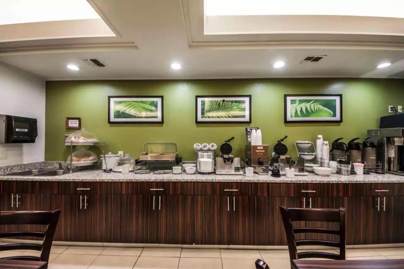 Sleep Inn & Suites Tulsa Central I-44 photo 30