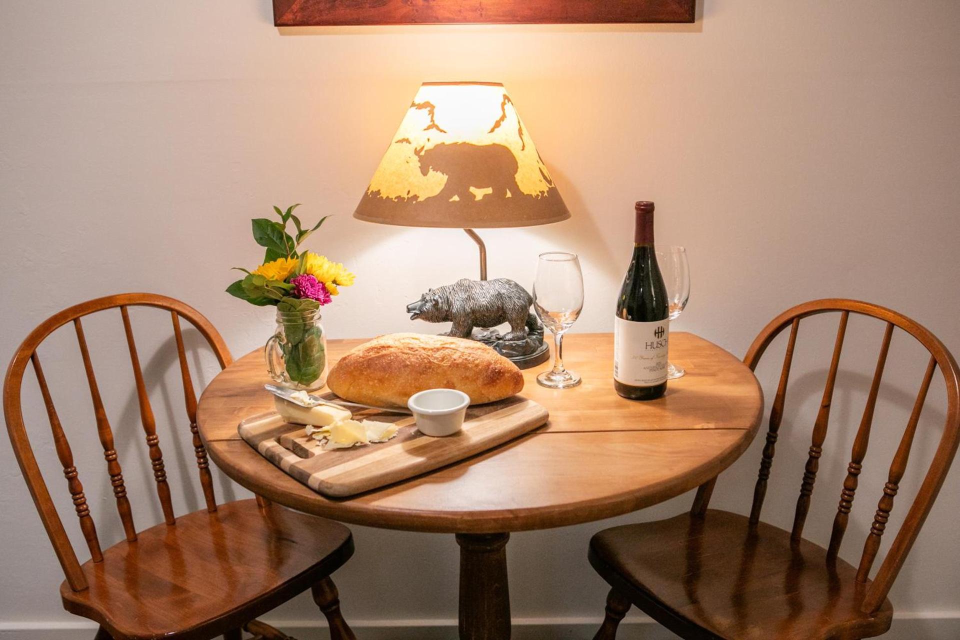 Anderson Valley Inn photo 15