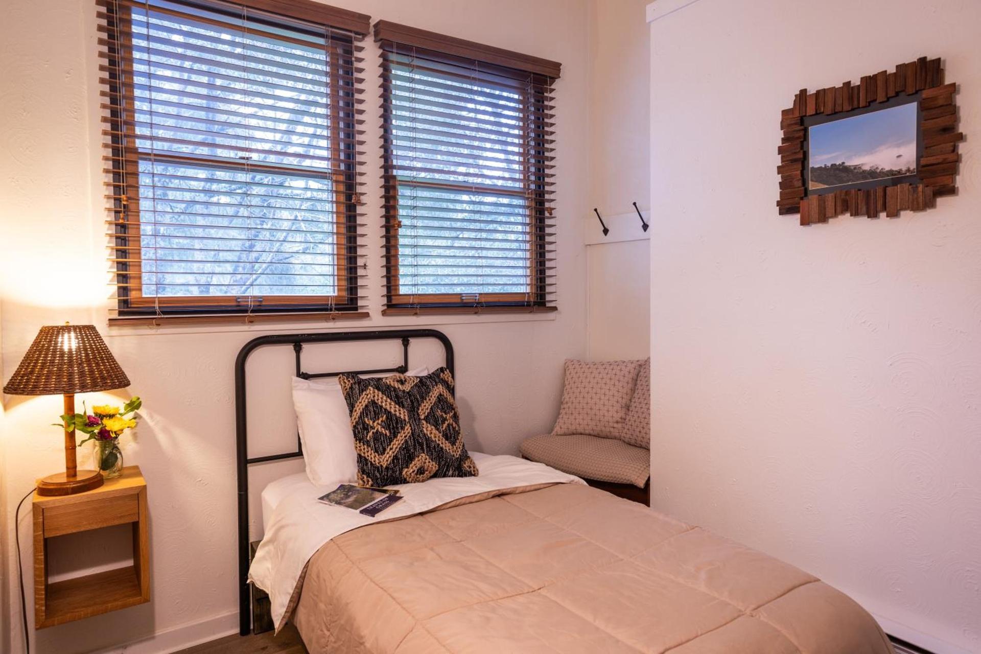 Anderson Valley Inn photo 11