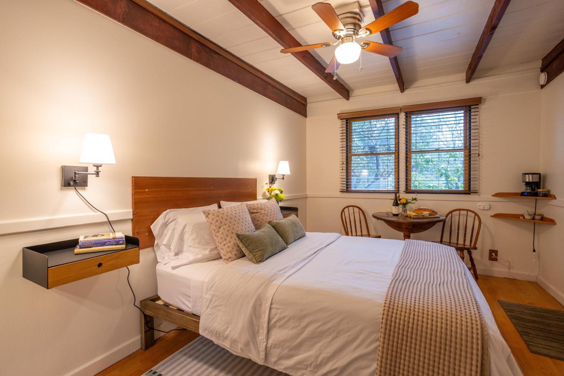 Anderson Valley Inn photo 25