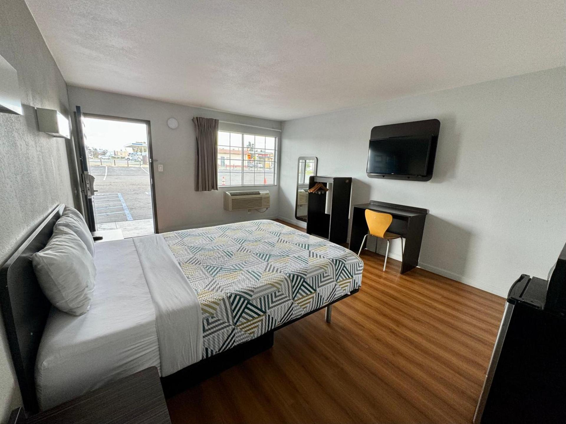 Motel 6-Delano, CA photo 47
