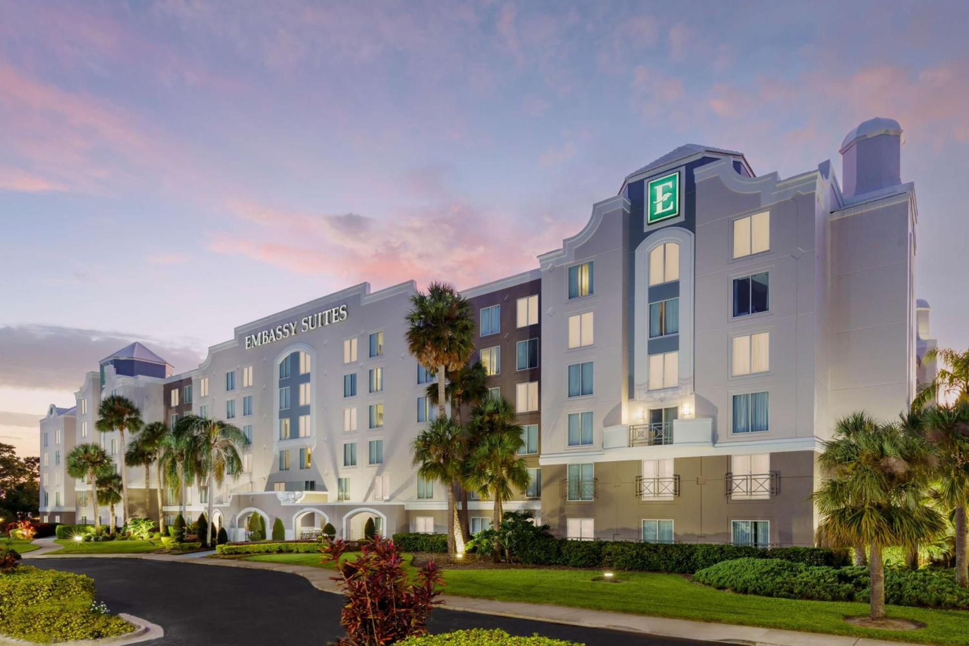 Embassy Suites by Hilton Orlando Lake Buena Vista Resort photo 4