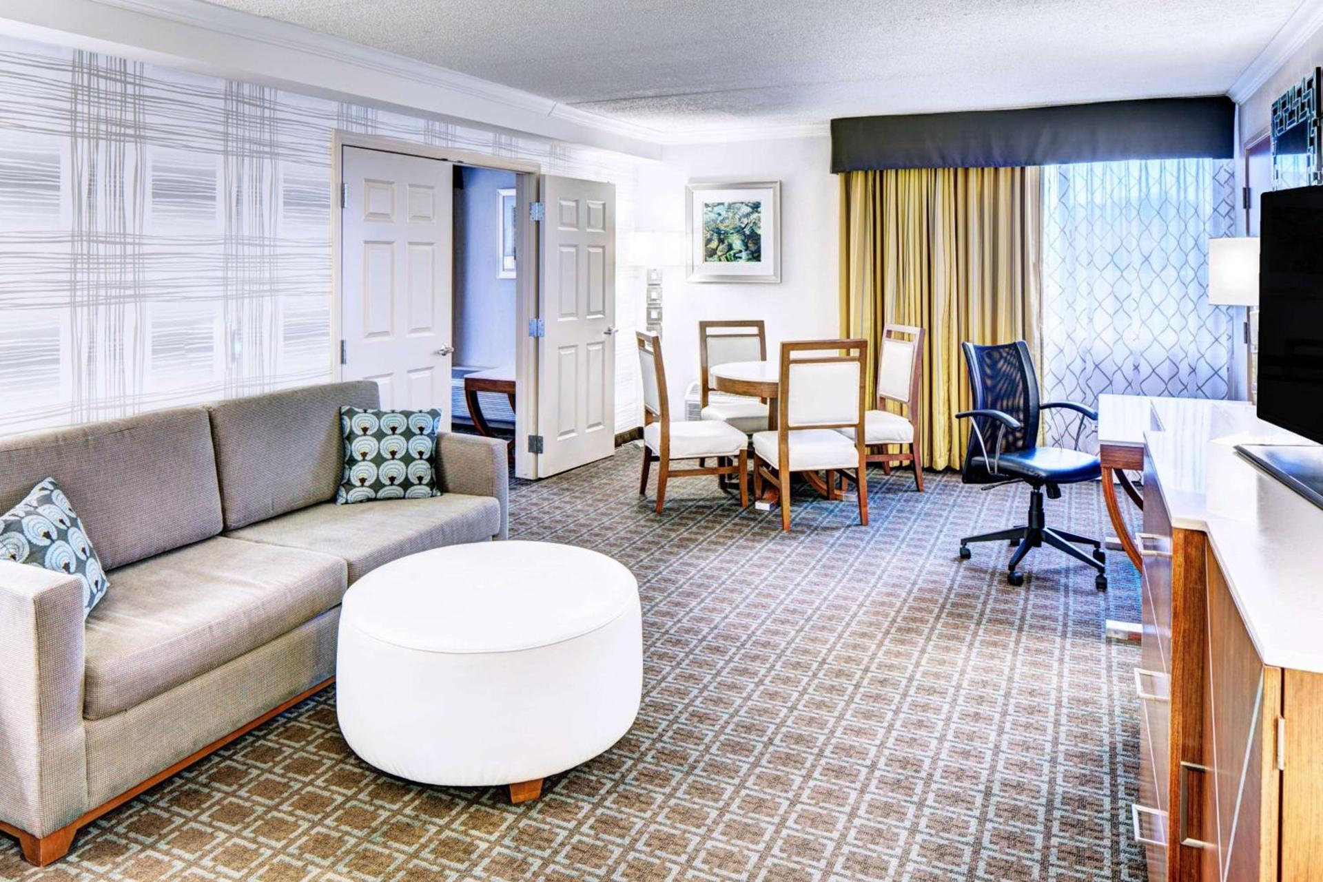 DoubleTree by Hilton Madison Downtown photo 11