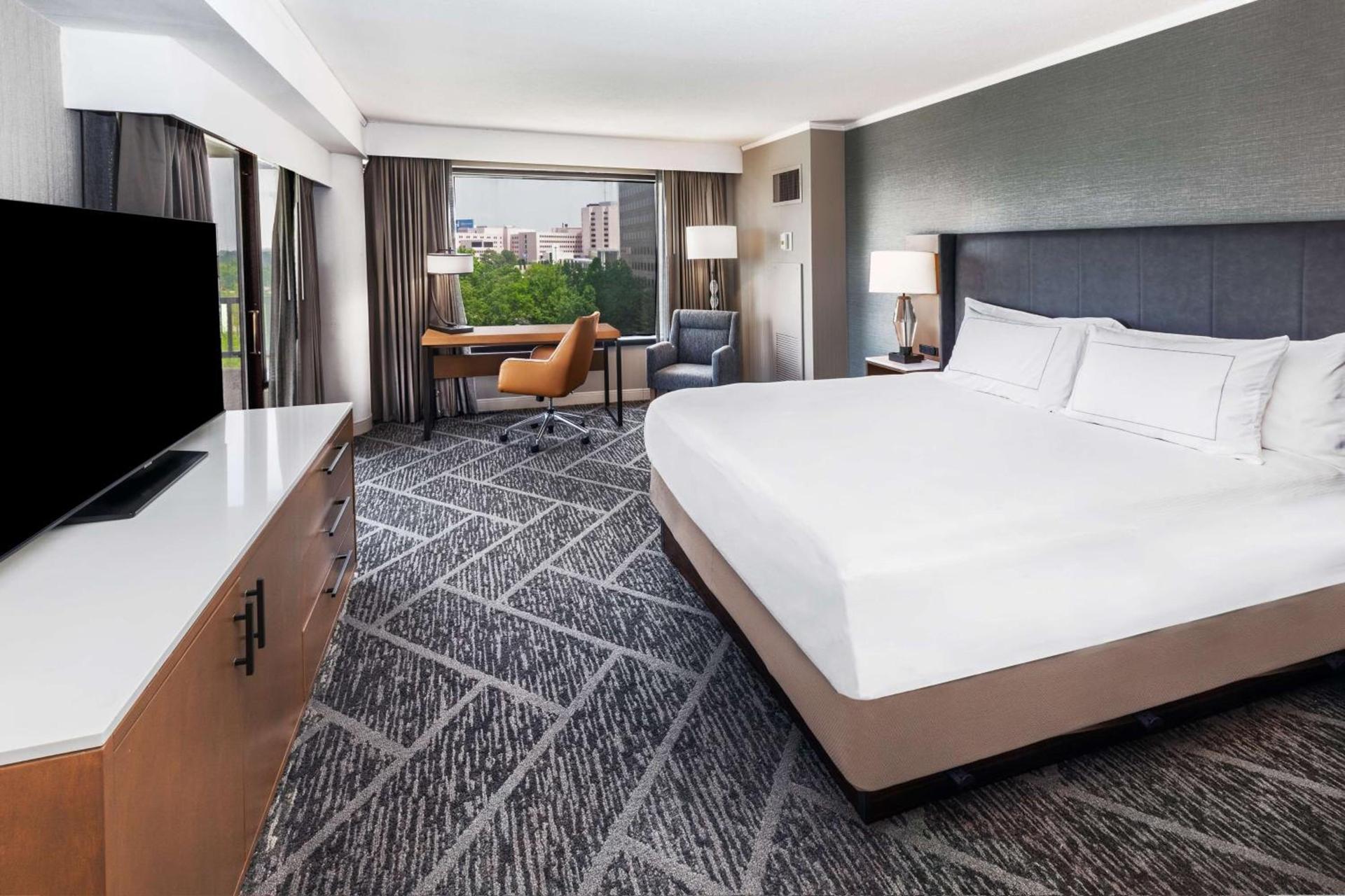 DoubleTree by Hilton Tulsa - Warren Place photo 38