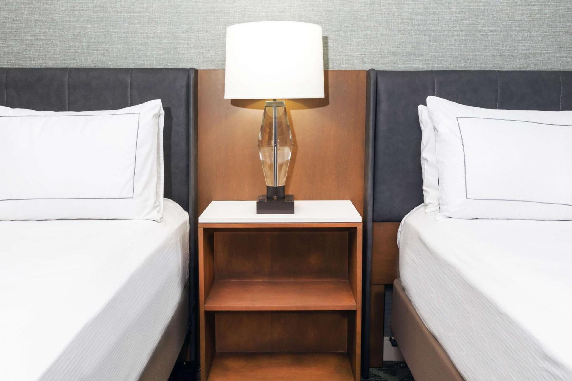 DoubleTree by Hilton Tulsa - Warren Place photo 51