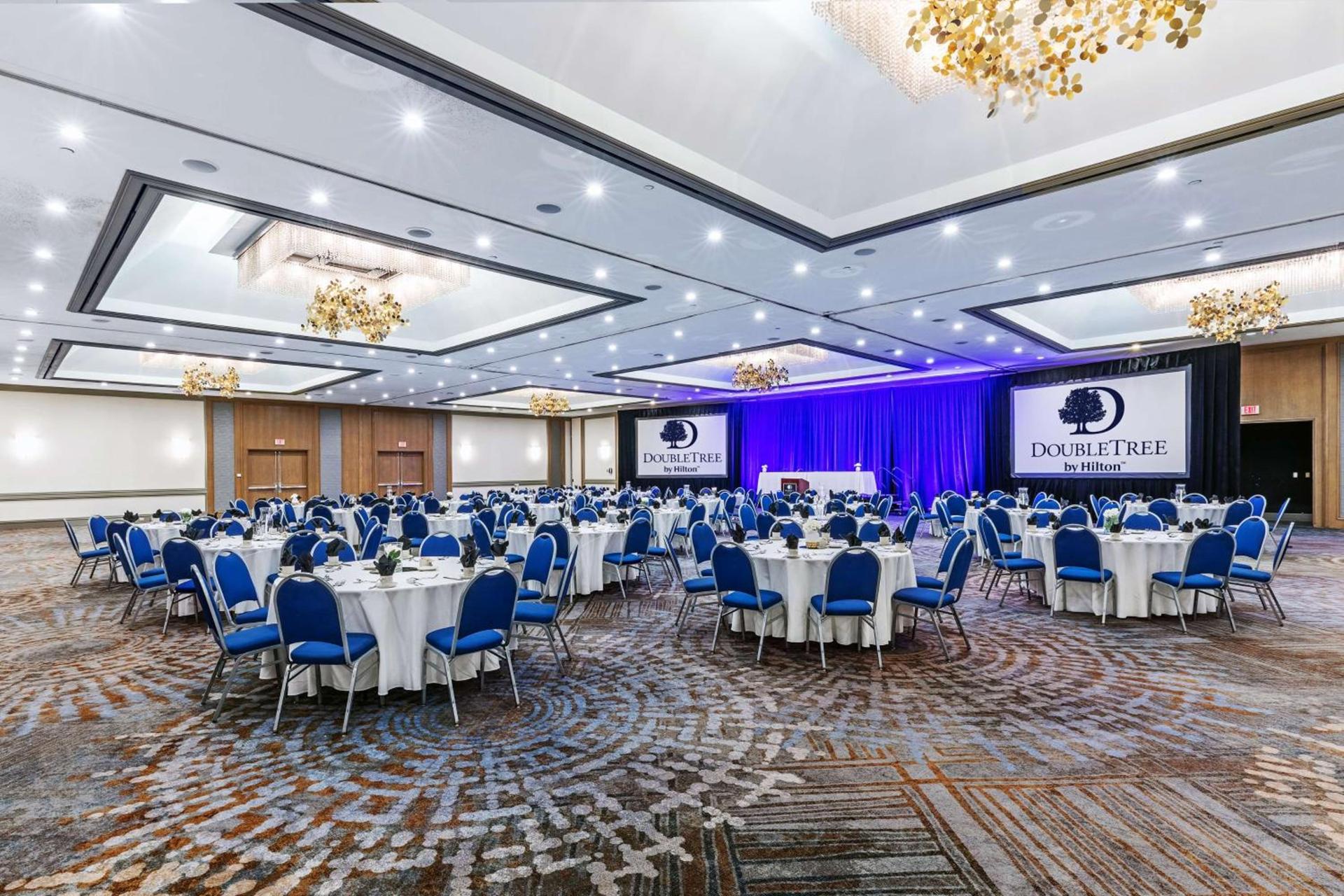 DoubleTree by Hilton Tulsa - Warren Place photo 56