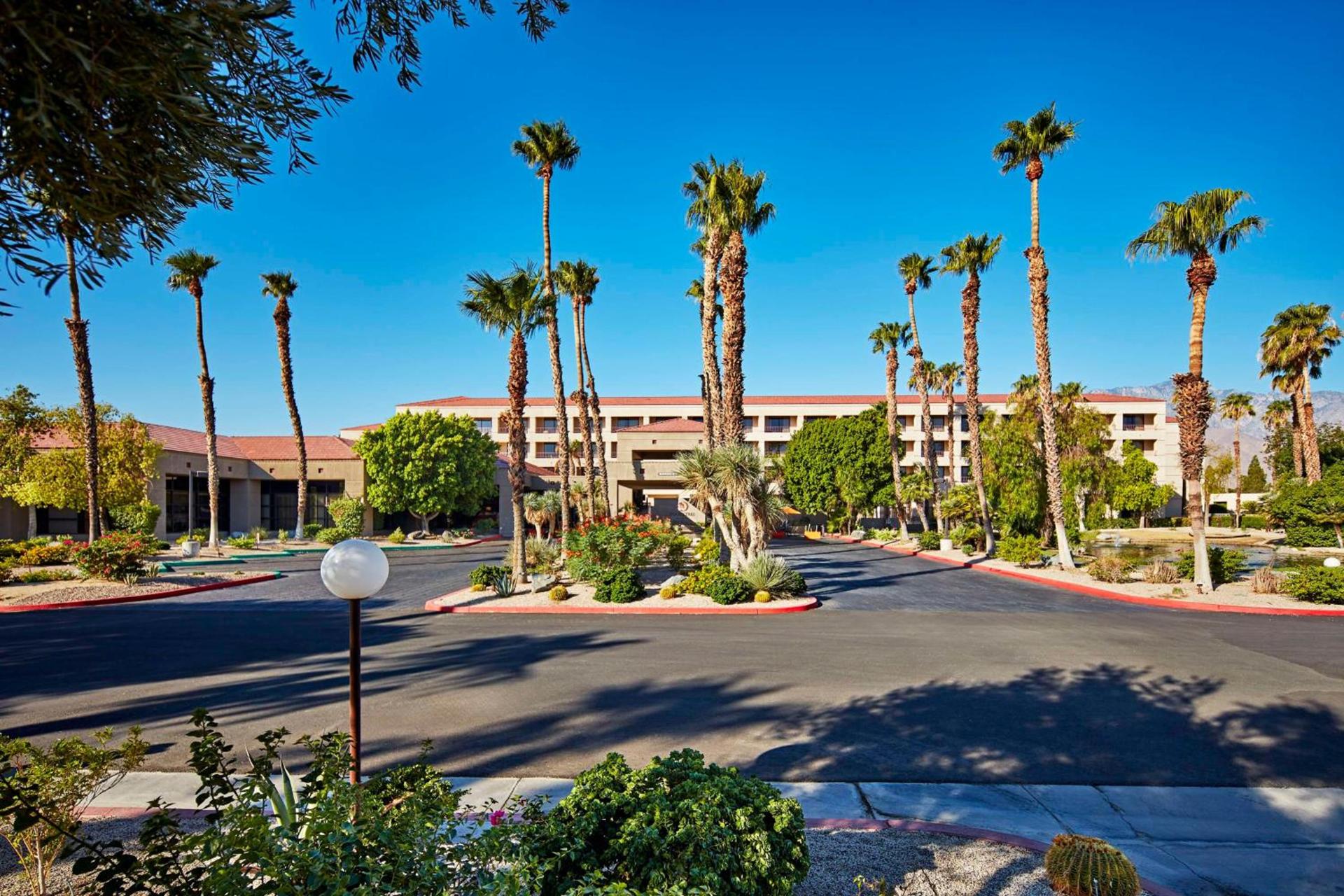 DoubleTree by Hilton Golf Resort Palm Springs photo 17