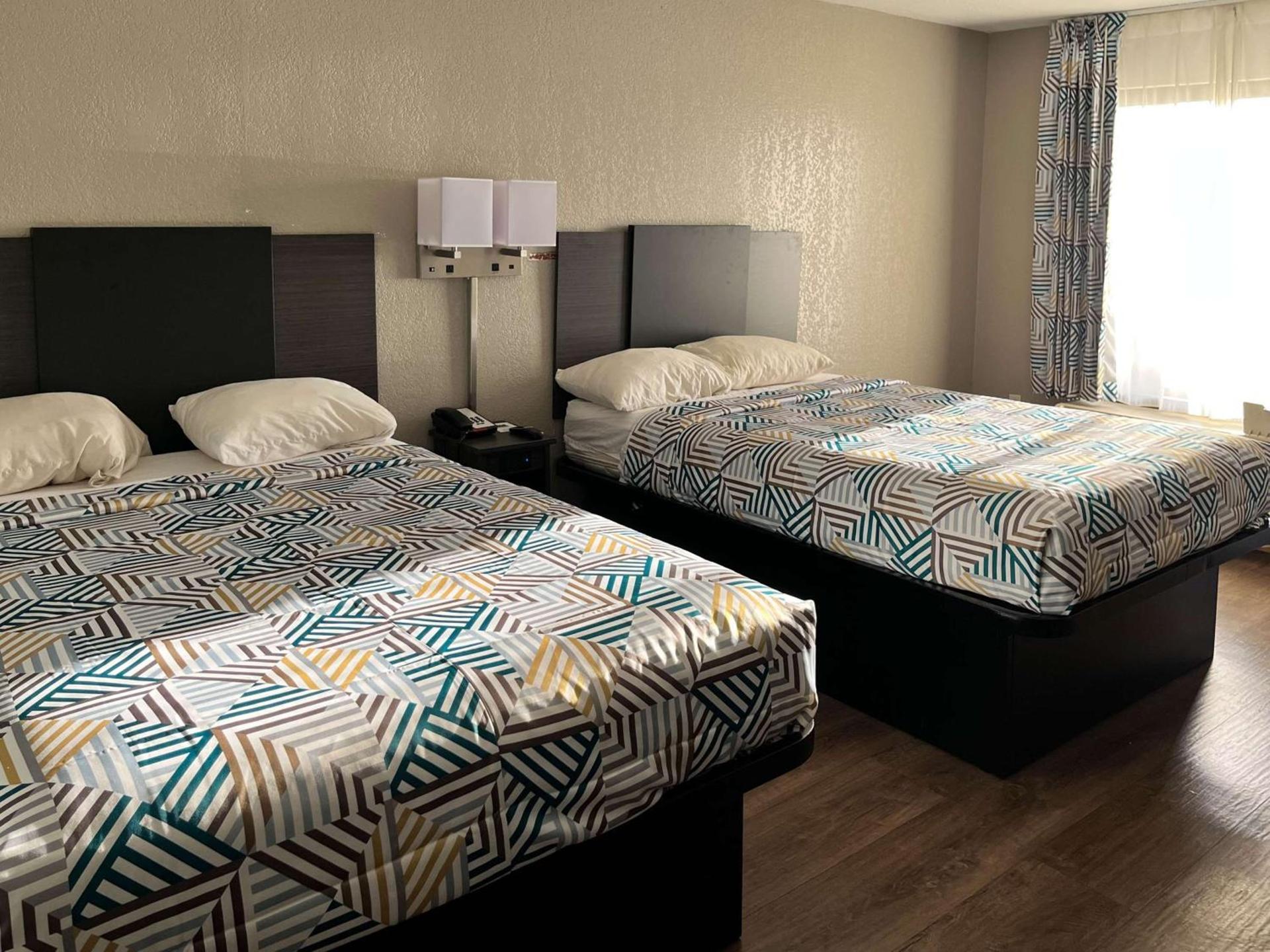 Motel 6 Montgomery, AL - Eastern Blvd. photo 2