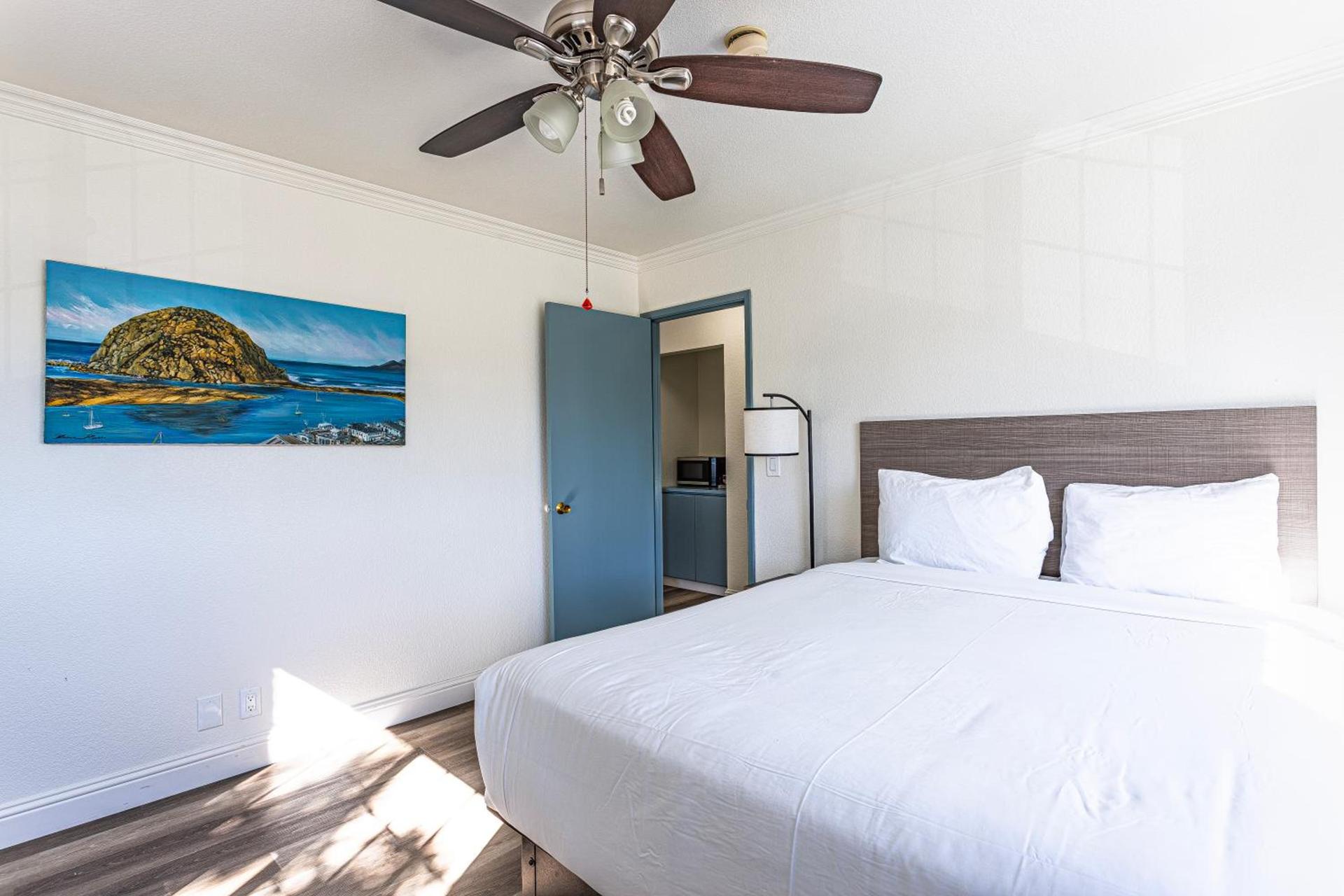 Coastal Breeze Inn photo 47