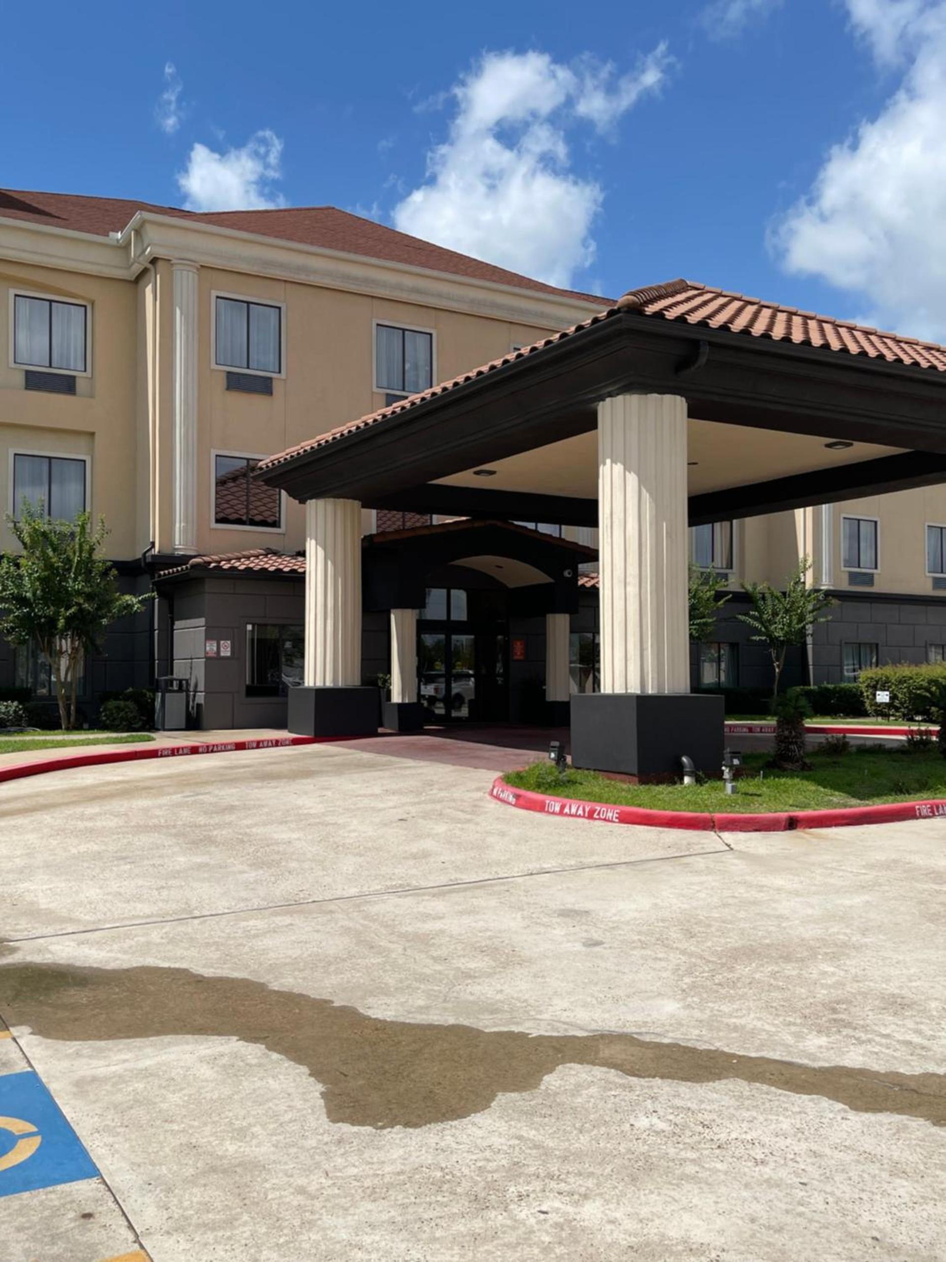Spark By Hilton Houston Hobby Airport photo 7