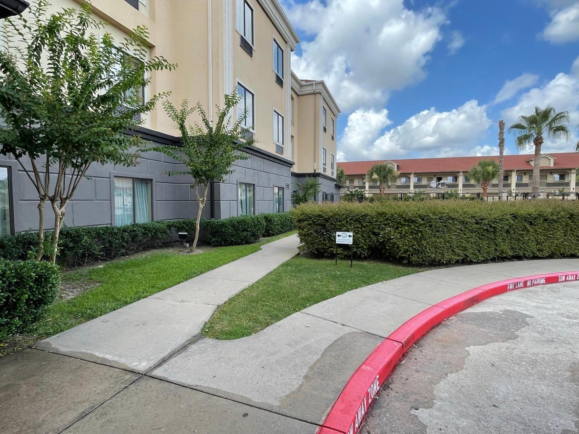Spark By Hilton Houston Hobby Airport photo 11