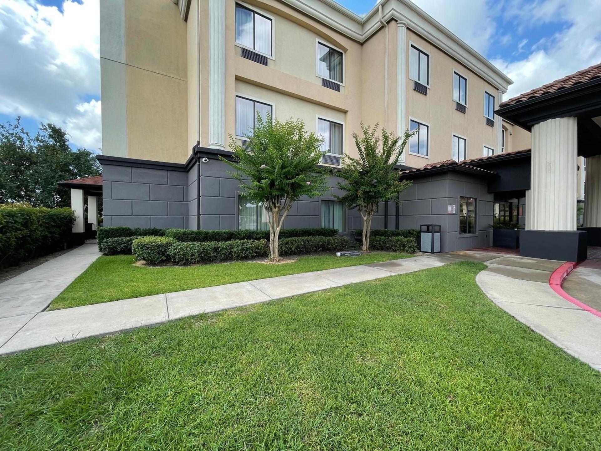 Spark By Hilton Houston Hobby Airport photo 12