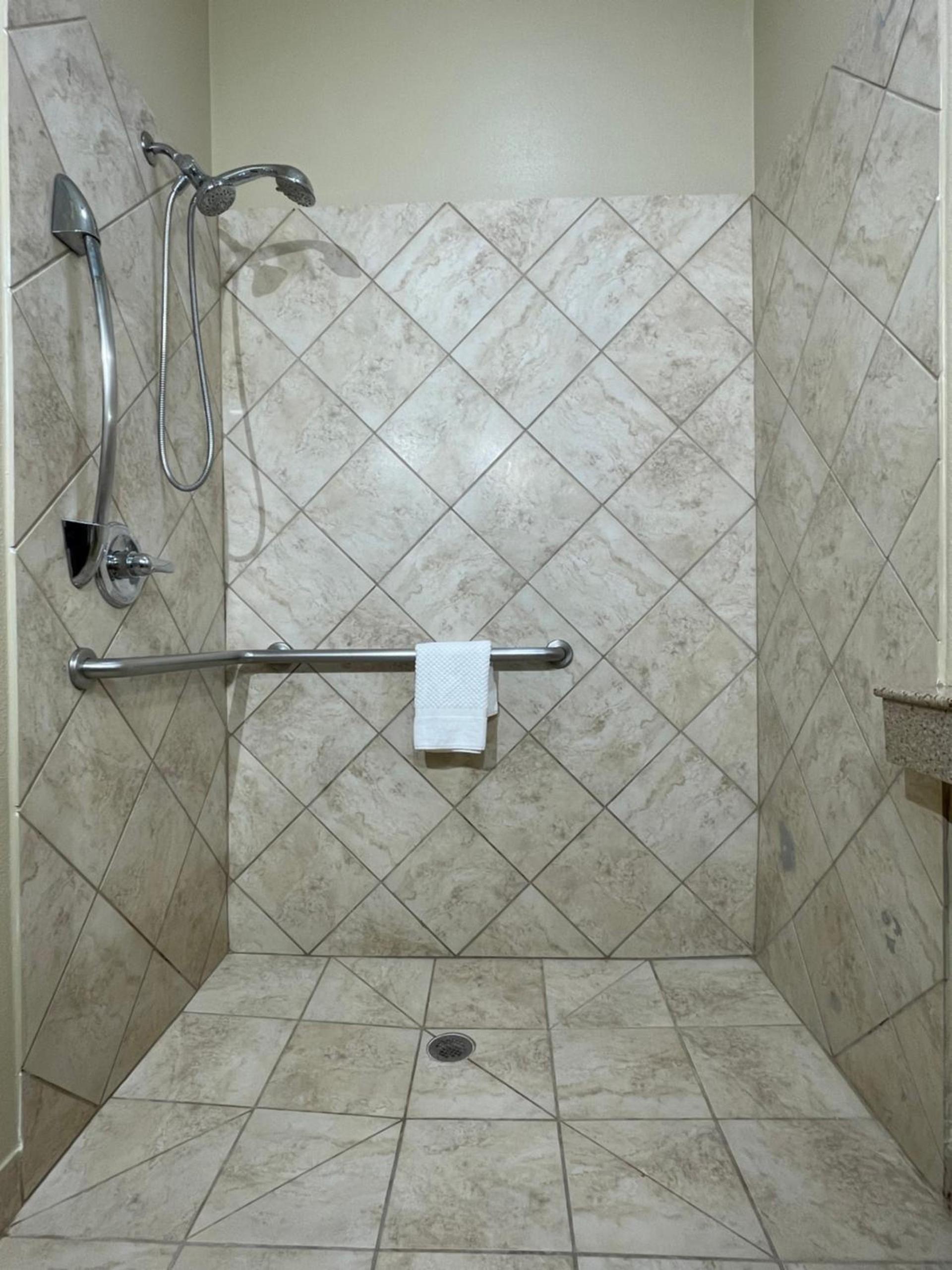 Spark By Hilton Houston Hobby Airport photo 26