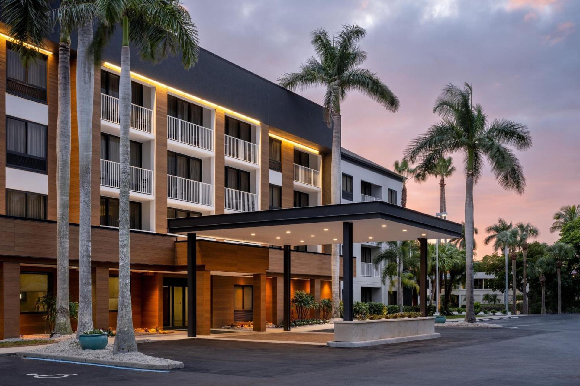 Courtyard by Marriott - Naples photo 1