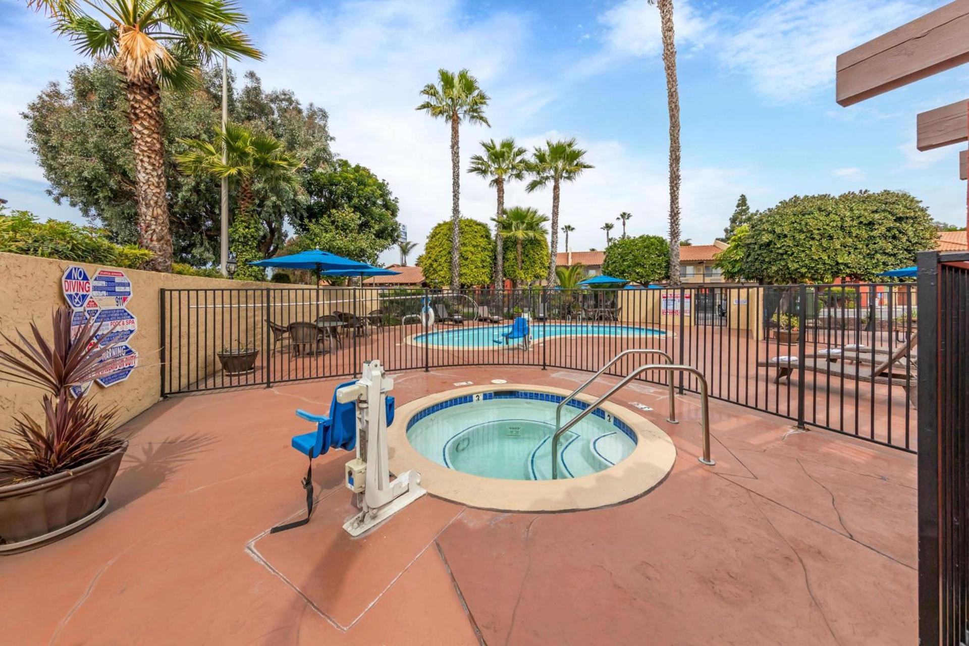 Best Western Americana Inn photo 35