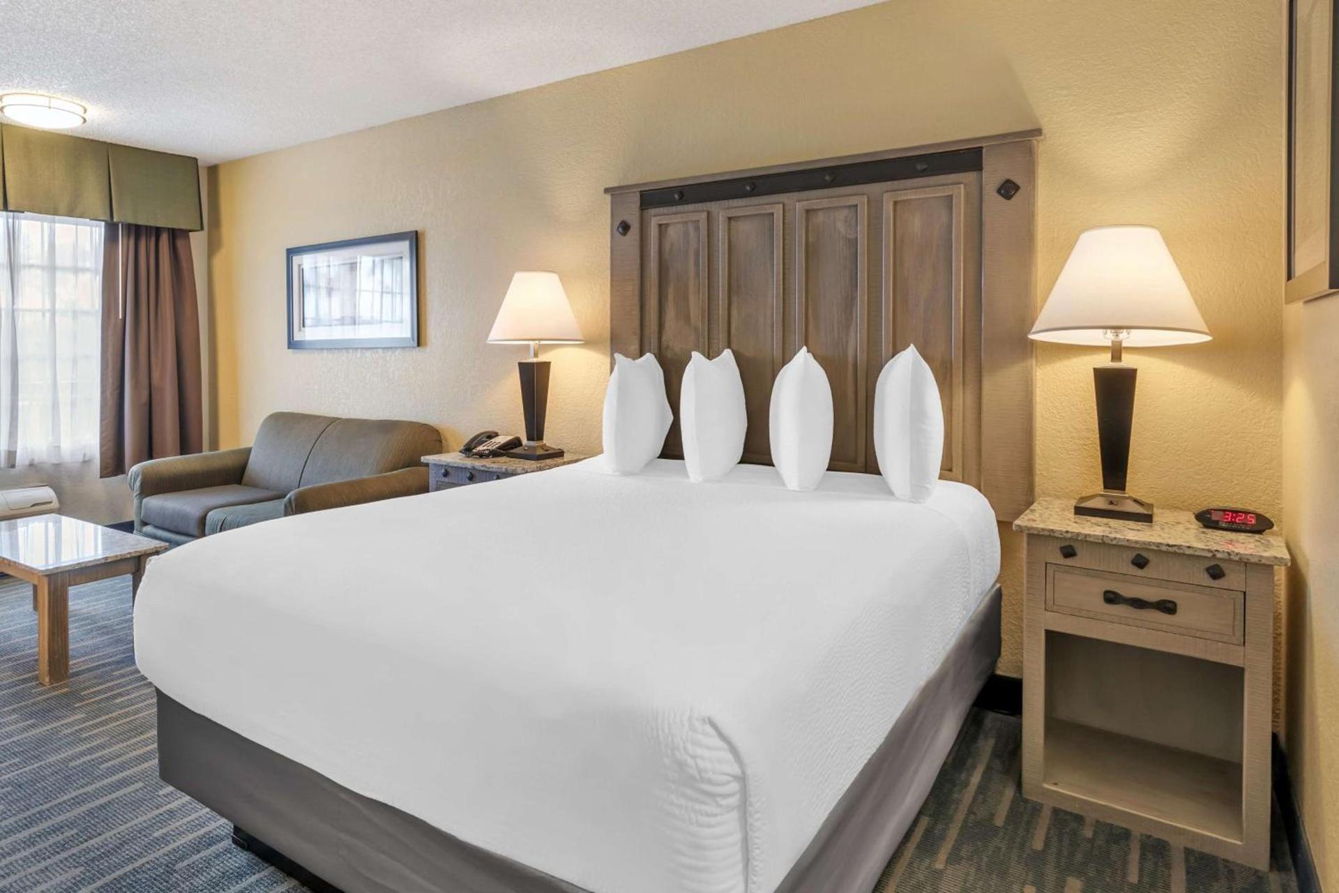 Best Western Americana Inn photo 13