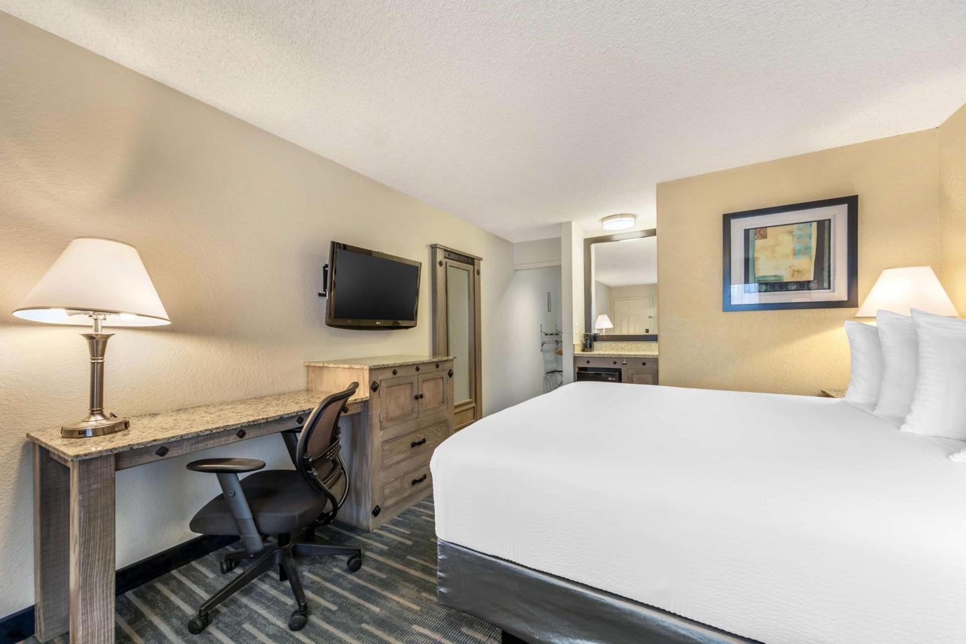 Best Western Americana Inn photo 20