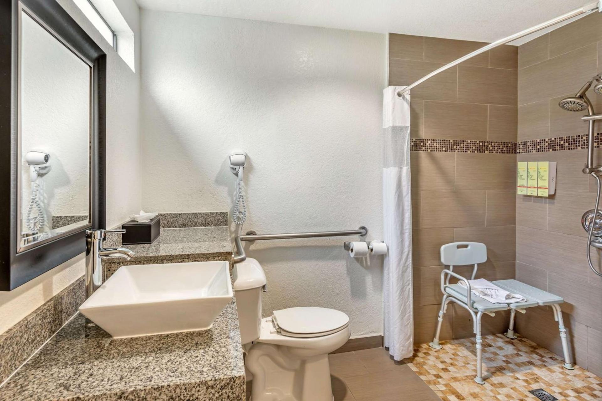 Best Western Americana Inn photo 22