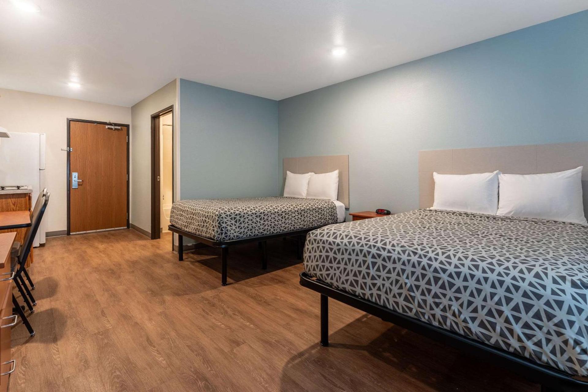 WoodSpring Suites Macon North photo 7