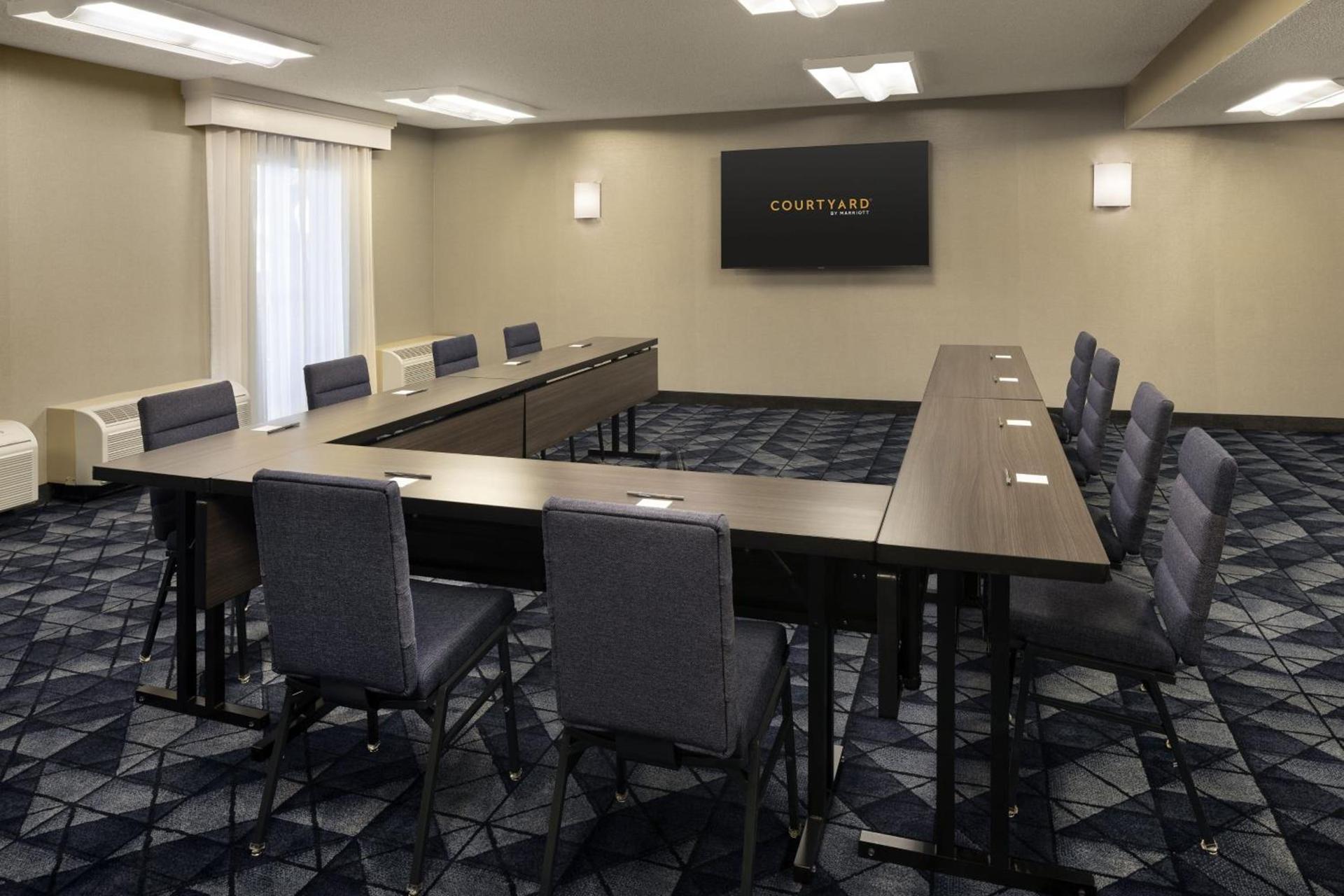 Courtyard by Marriott San Mateo Foster City photo 35