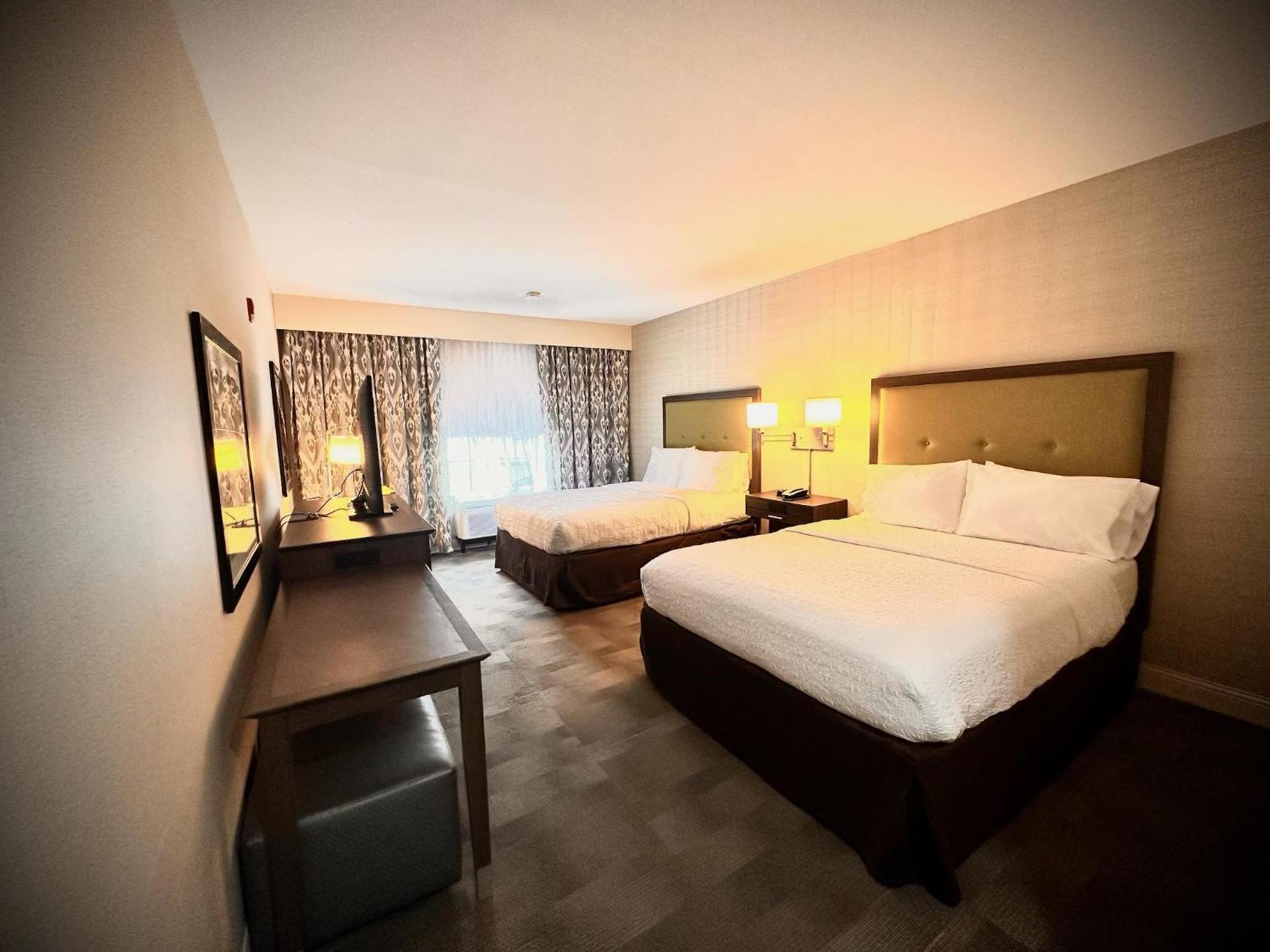 Hampton Inn & Suites Yonkers - Westchester photo 36
