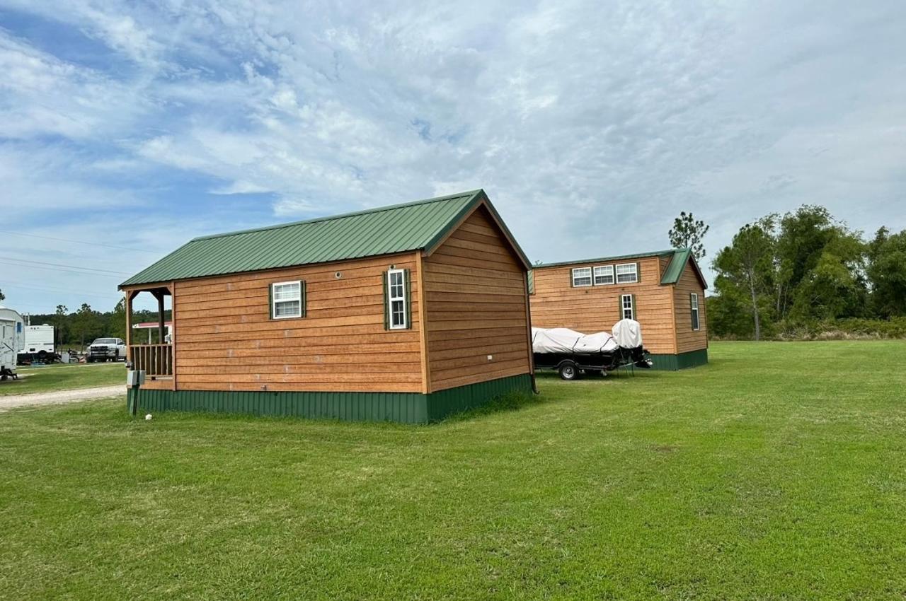 Lakeside Motel, Cabins and RV photo 53