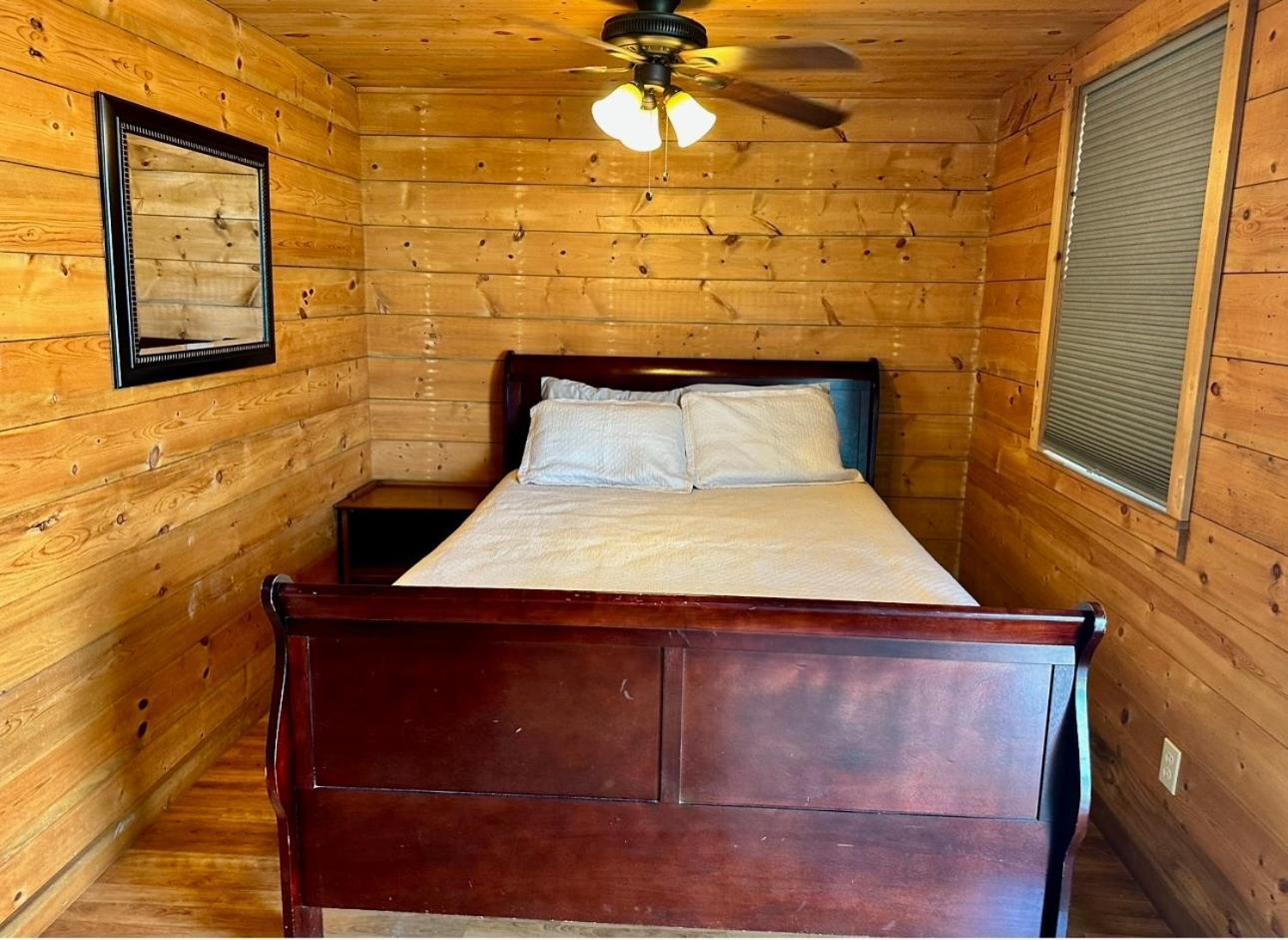Lakeside Motel, Cabins and RV photo 54