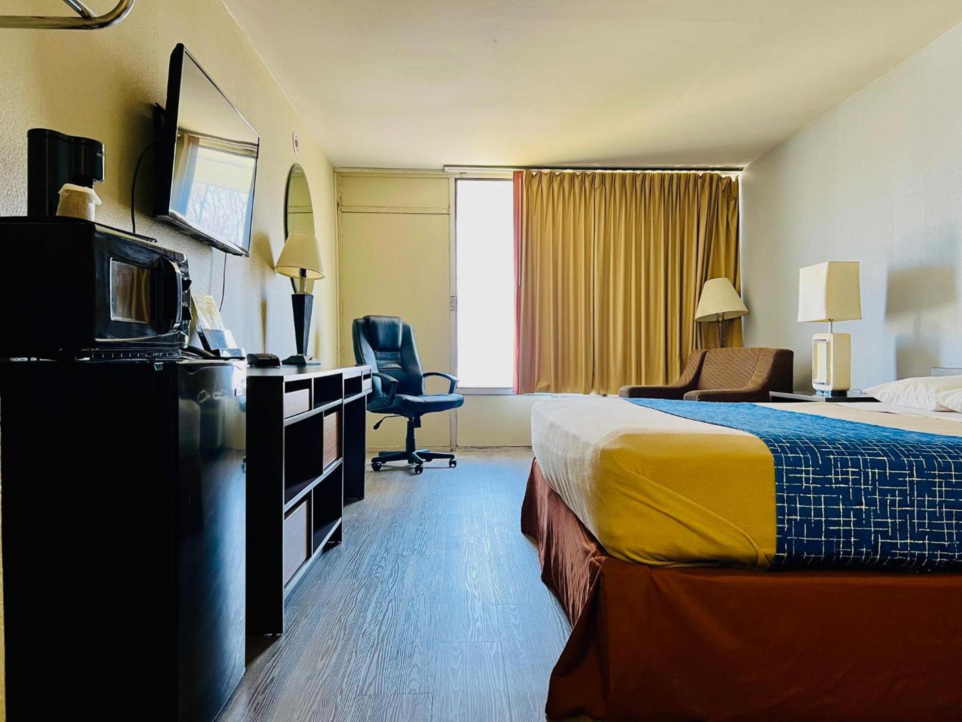 Travelodge by Wyndham Carlisle North photo 14