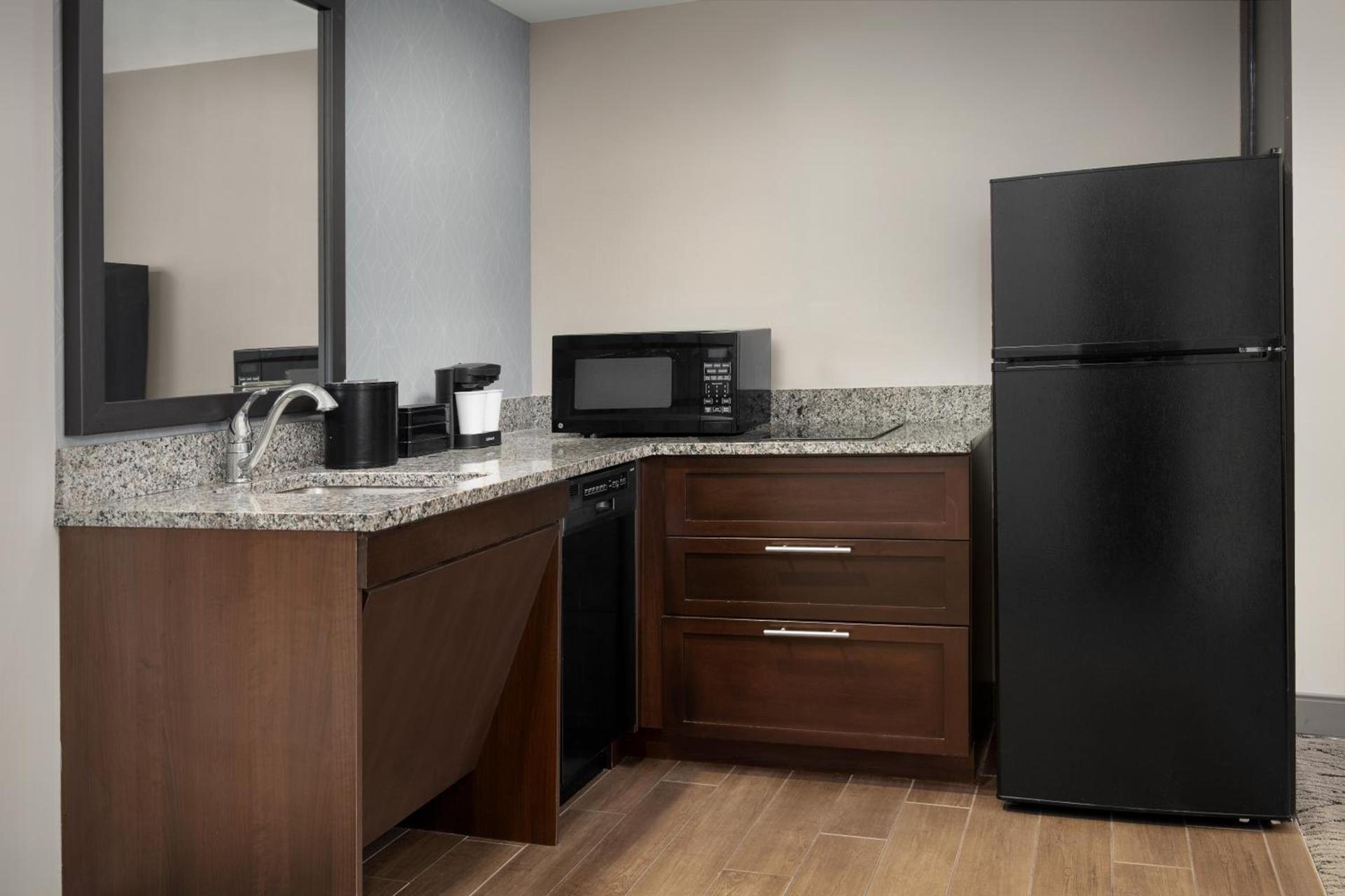 Embassy Suites Springfield photo 84