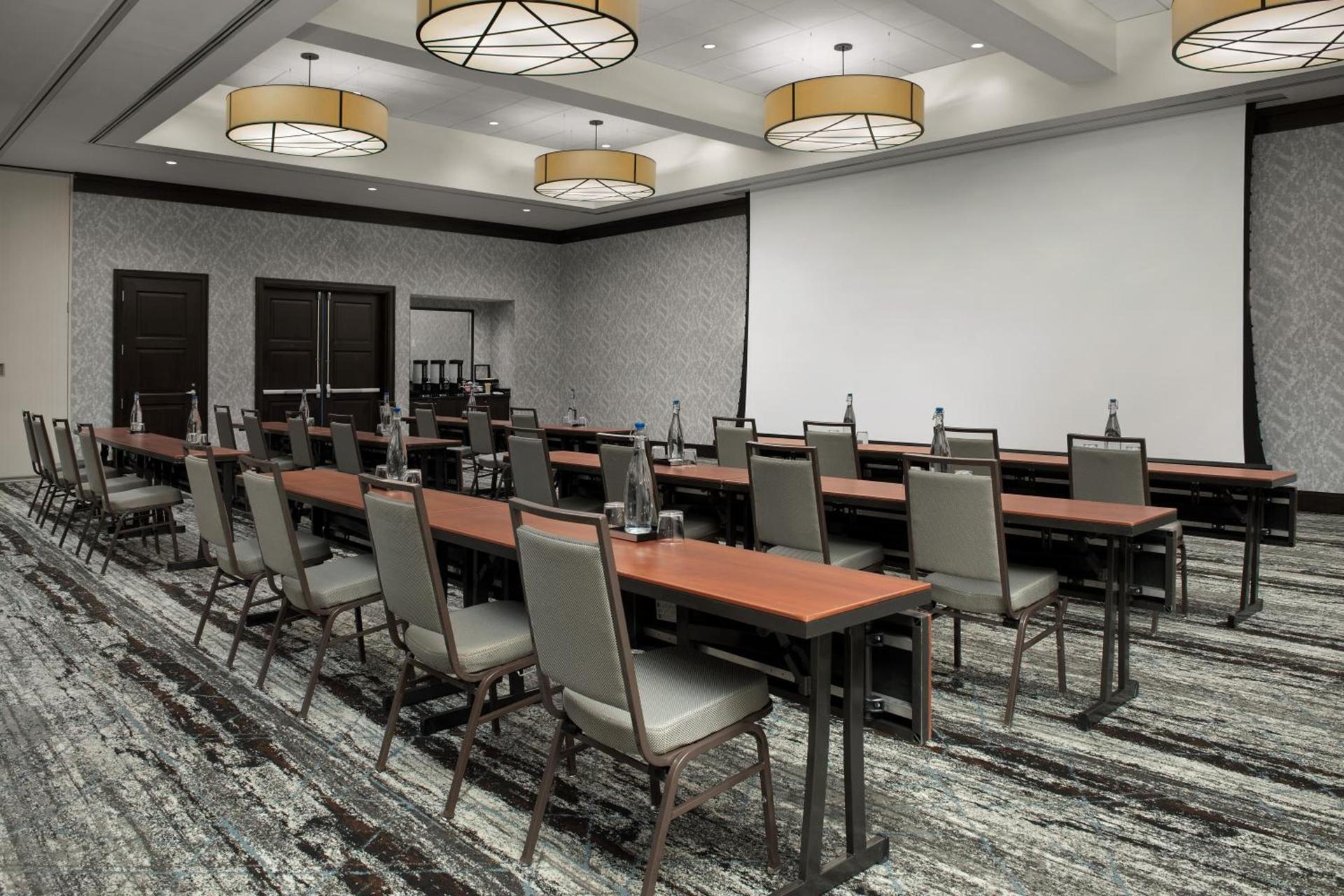 Embassy Suites Springfield photo 74