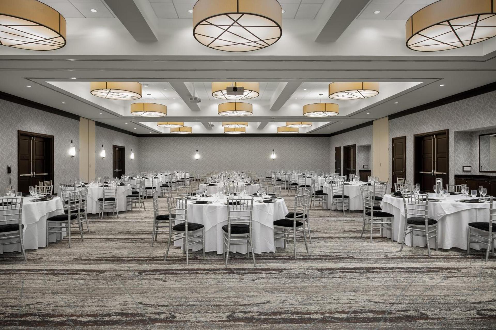Embassy Suites Springfield photo 71