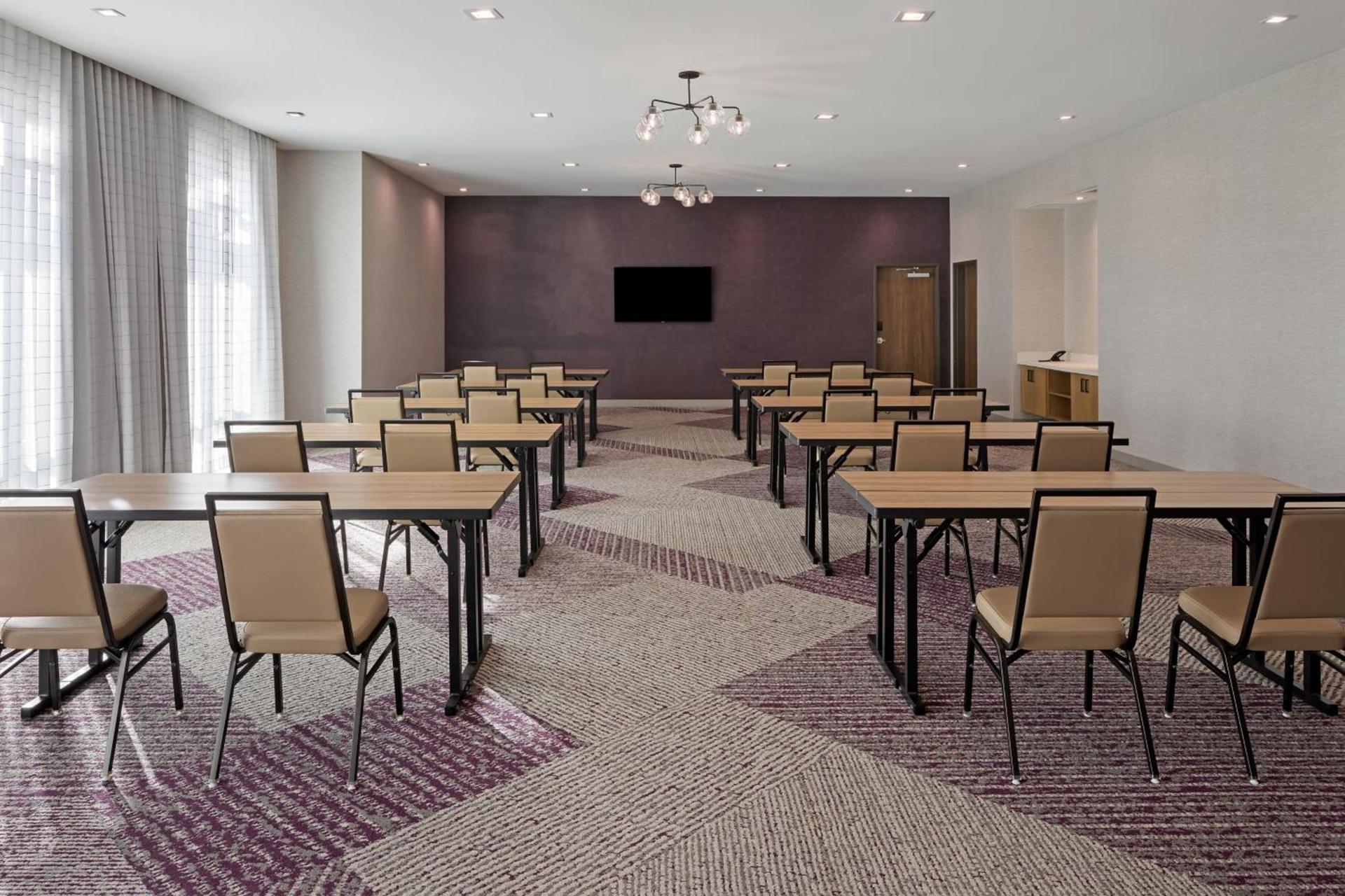 Residence Inn by Marriott Chatsworth photo 44