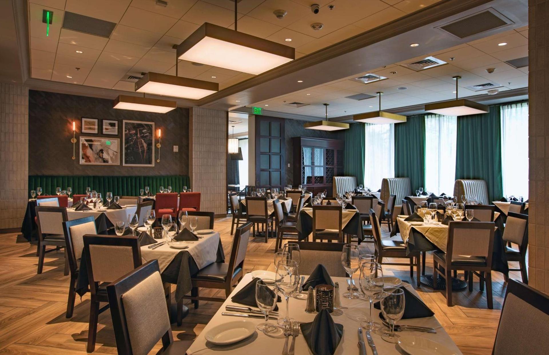 Embassy Suites by Hilton Atlanta Buckhead photo 10