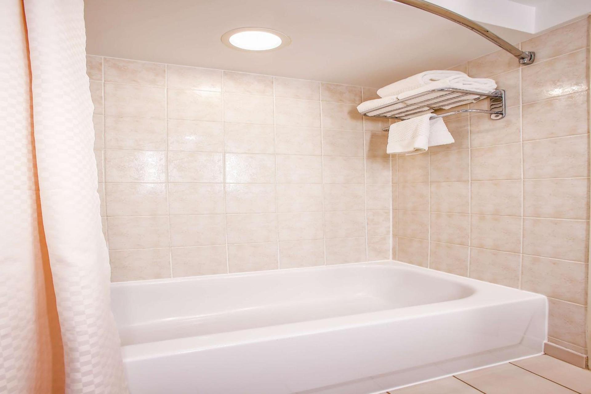DoubleTree by Hilton Chicago/Alsip photo 19