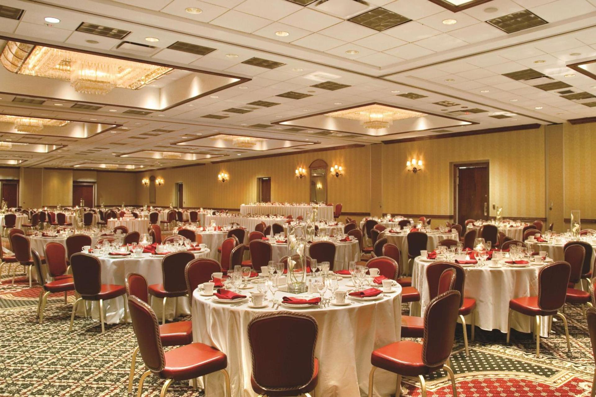 DoubleTree by Hilton Chicago/Alsip photo 41