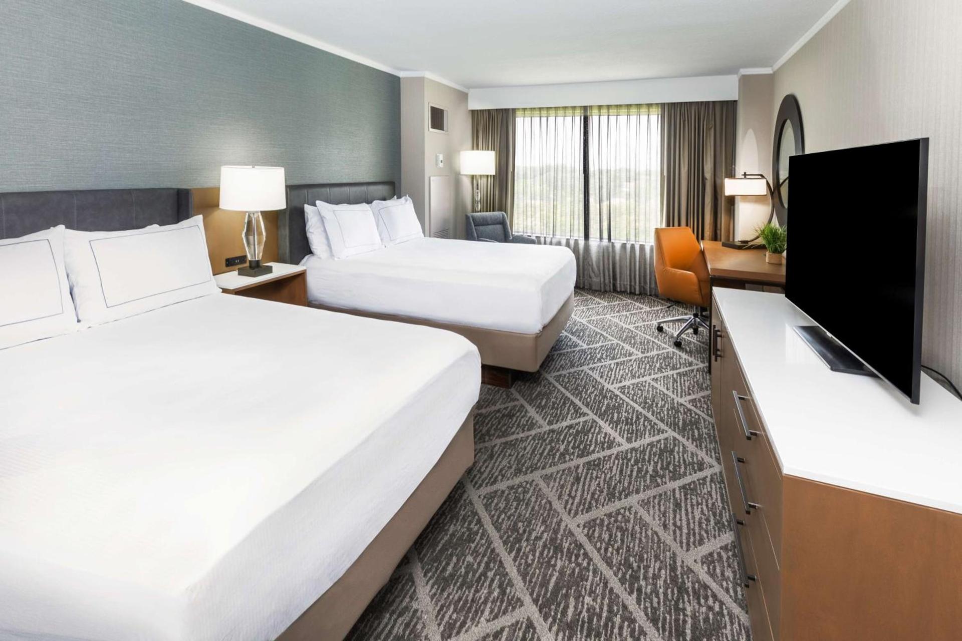 DoubleTree by Hilton Tulsa - Warren Place photo 47
