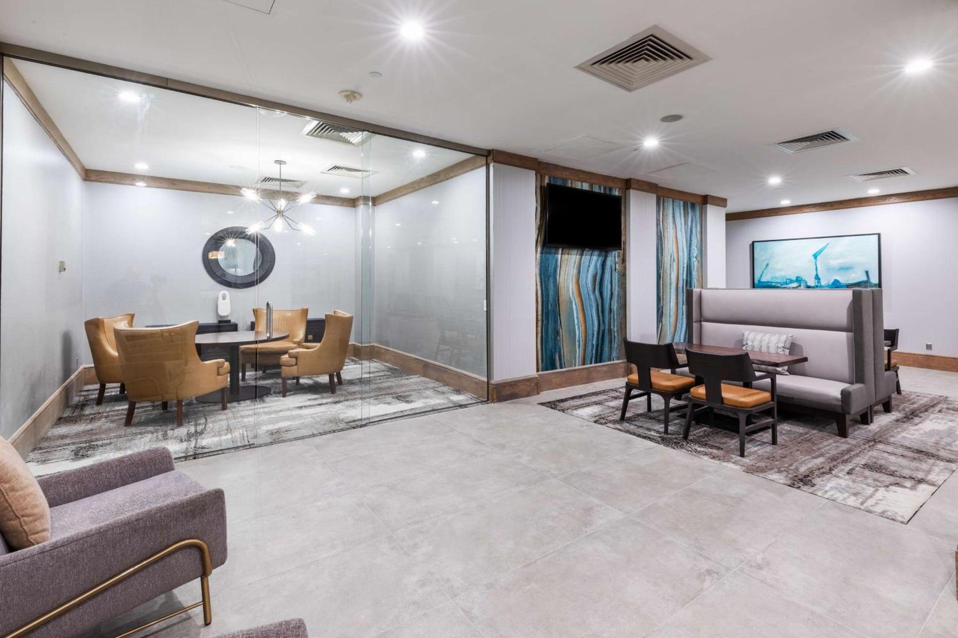 DoubleTree by Hilton Tulsa - Warren Place photo 58
